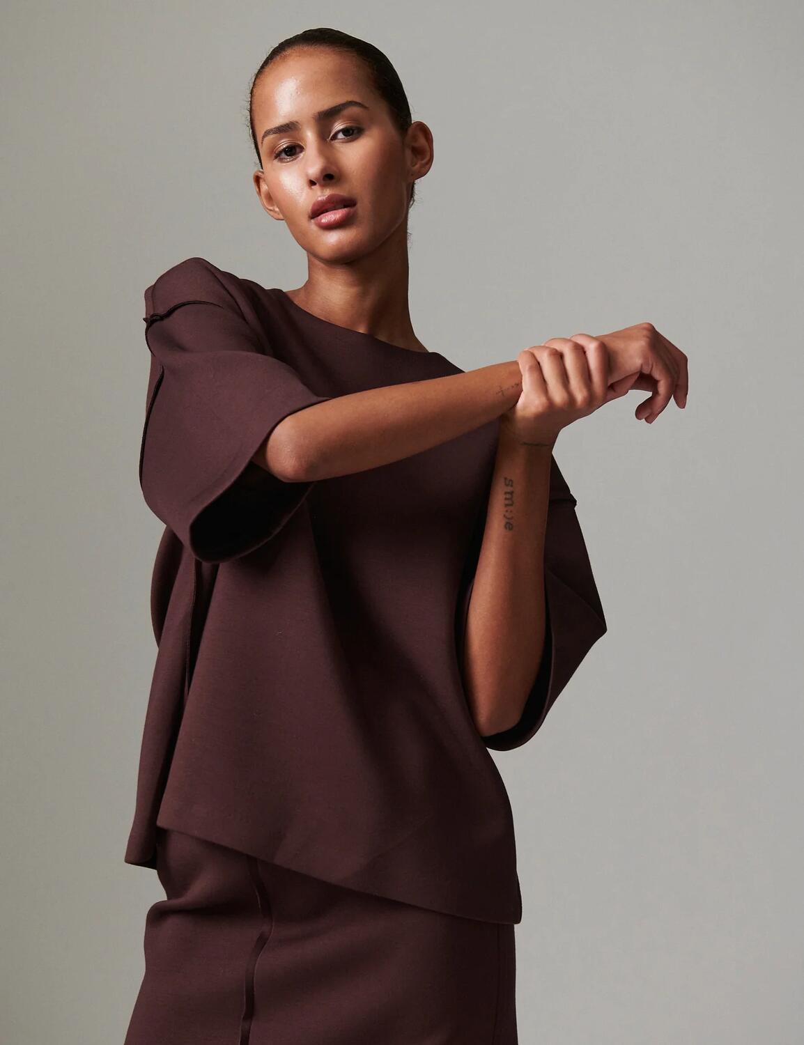 Amalie Scuba t-shirt - Chocolate Plum