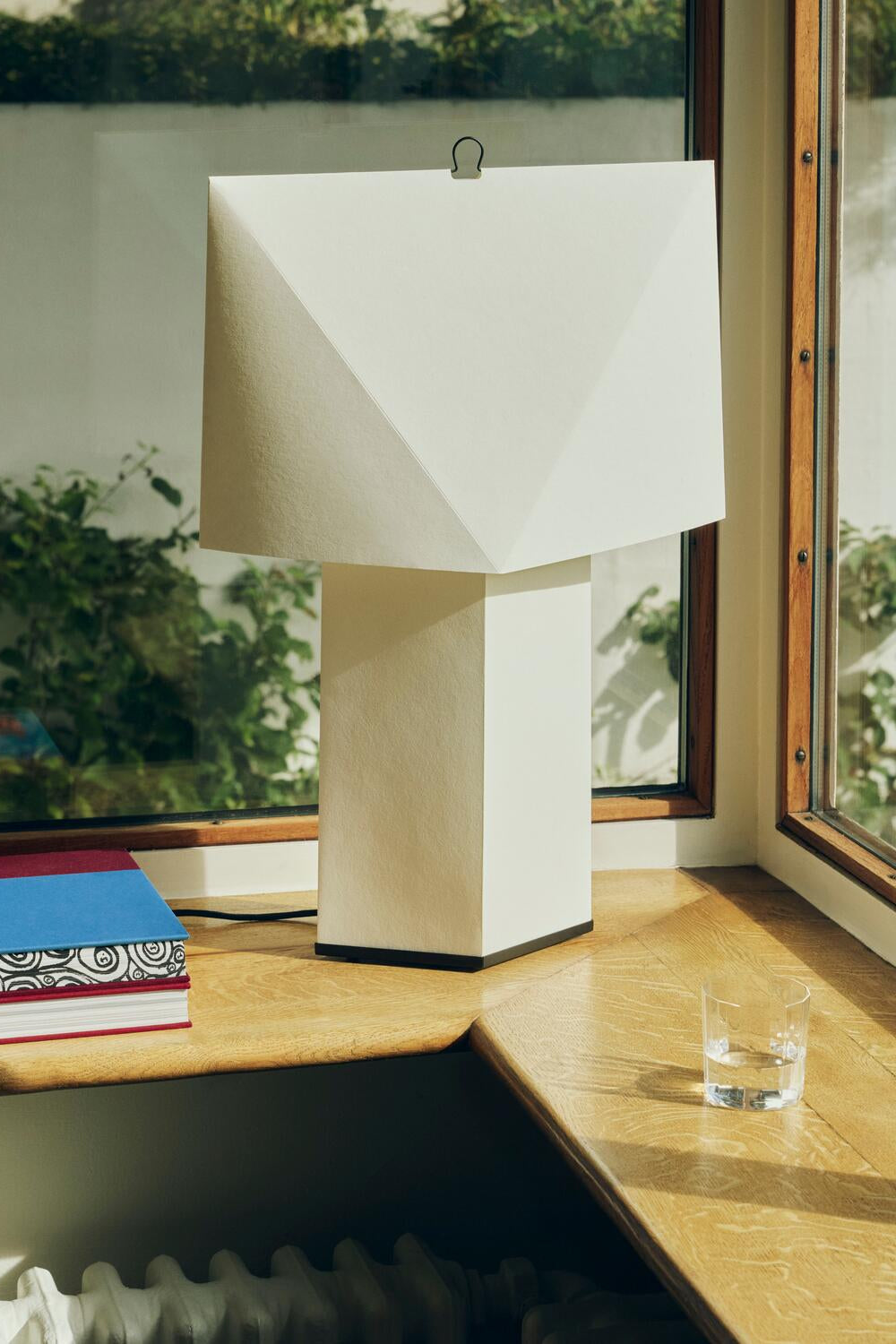 Aplat bordlampe, hvid - H66 cm