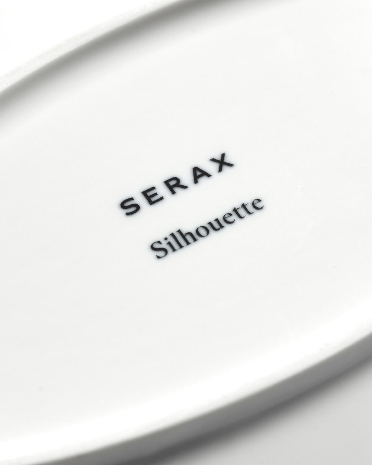 Silhouette High Oval tallerken, hvid - L30,2 cm