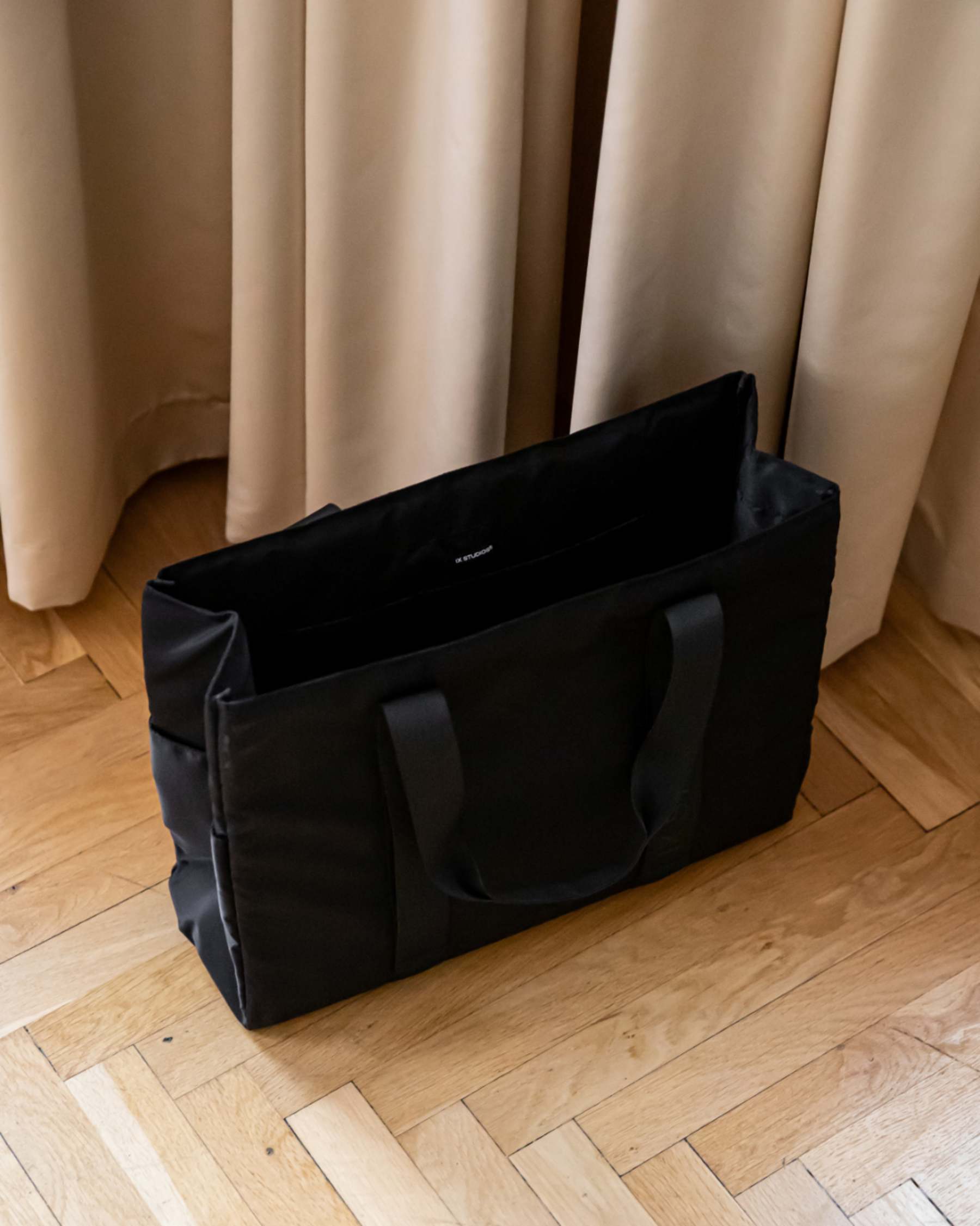 IX Nylon totebag, stor - sort