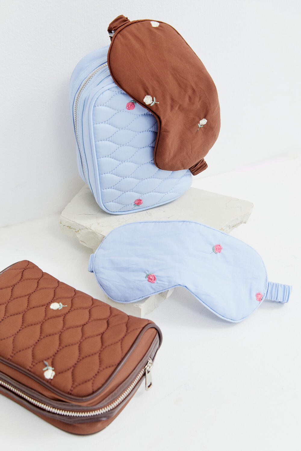 Bobbie toilettaske - Lyseblå