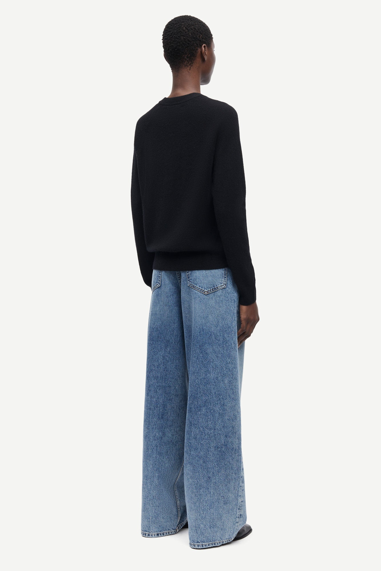 Boston o-neck sweater - sort