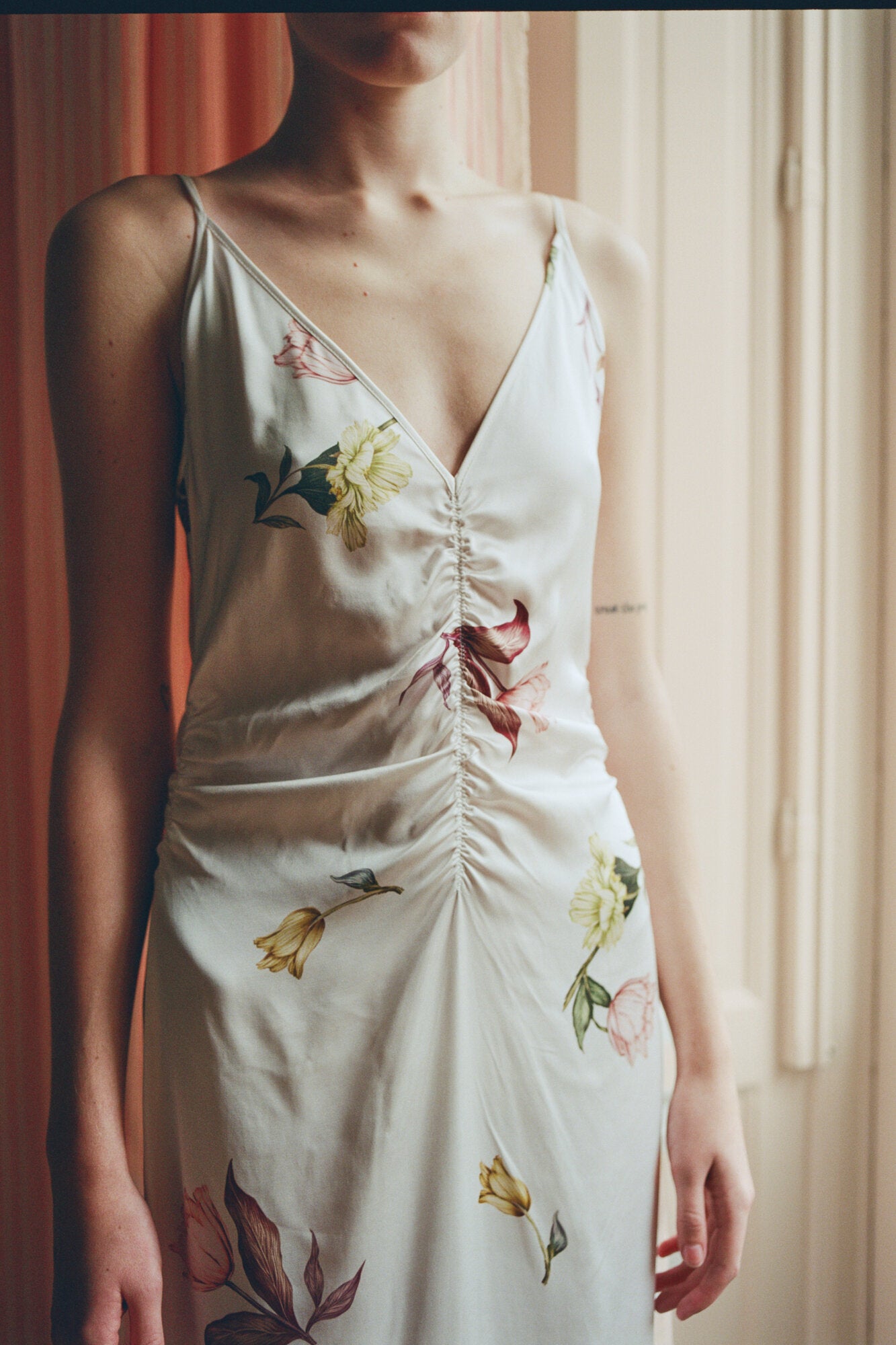 Atalia kjole - Coconut Cream Tulips