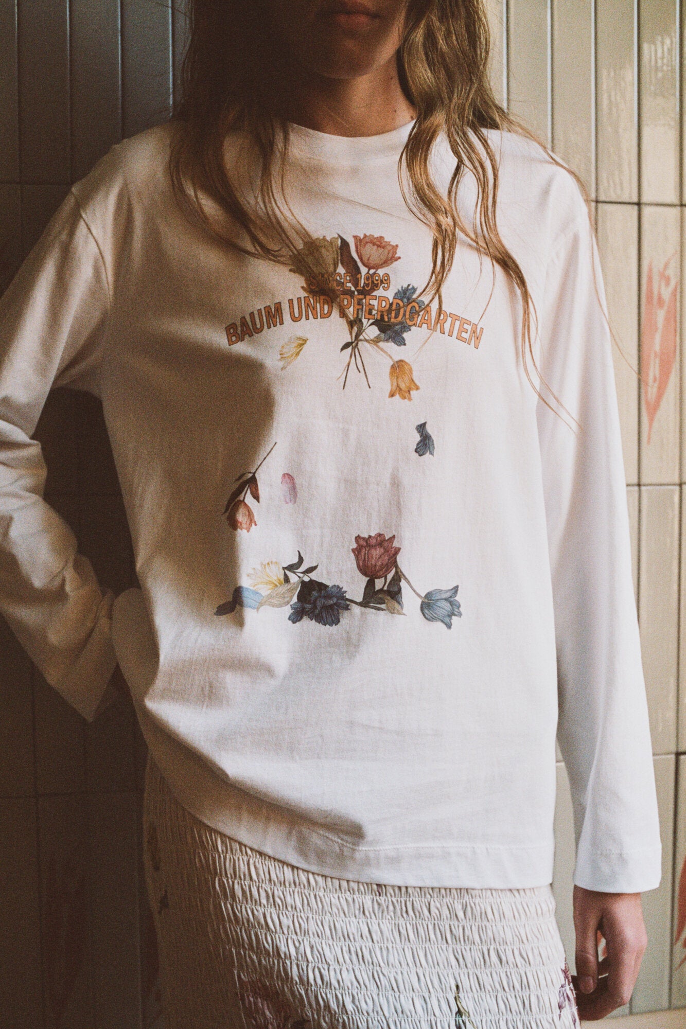 Jeevona langærmet t-shirt - Baum Falling Flowers