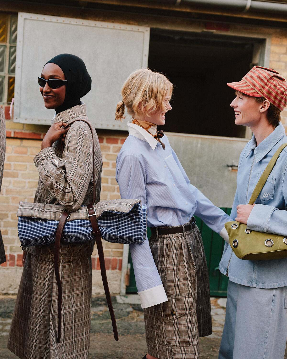 Neeto shorts - Brown Mini Check