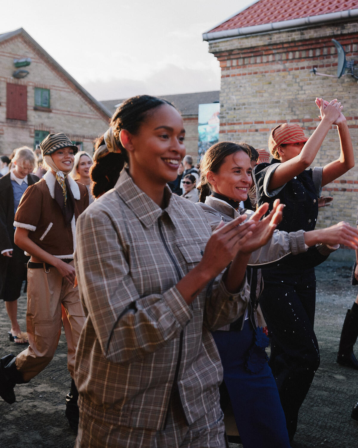 Beline jakke - Brown Mini Check