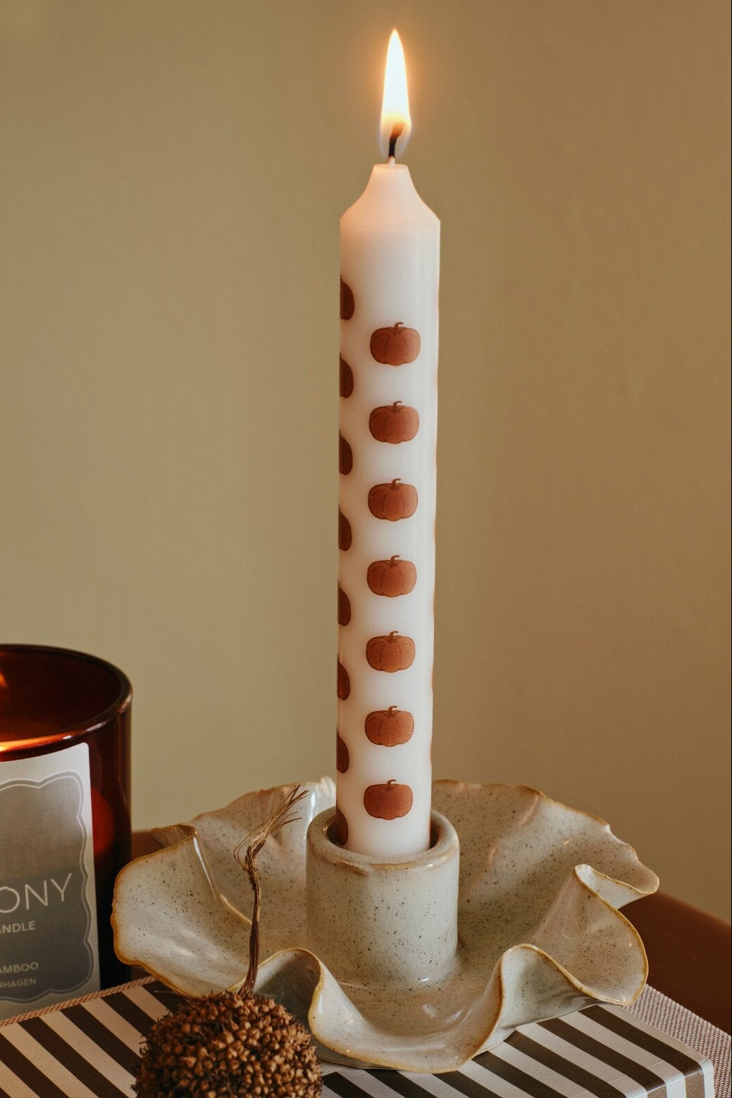 Cori Lysestage - Cream