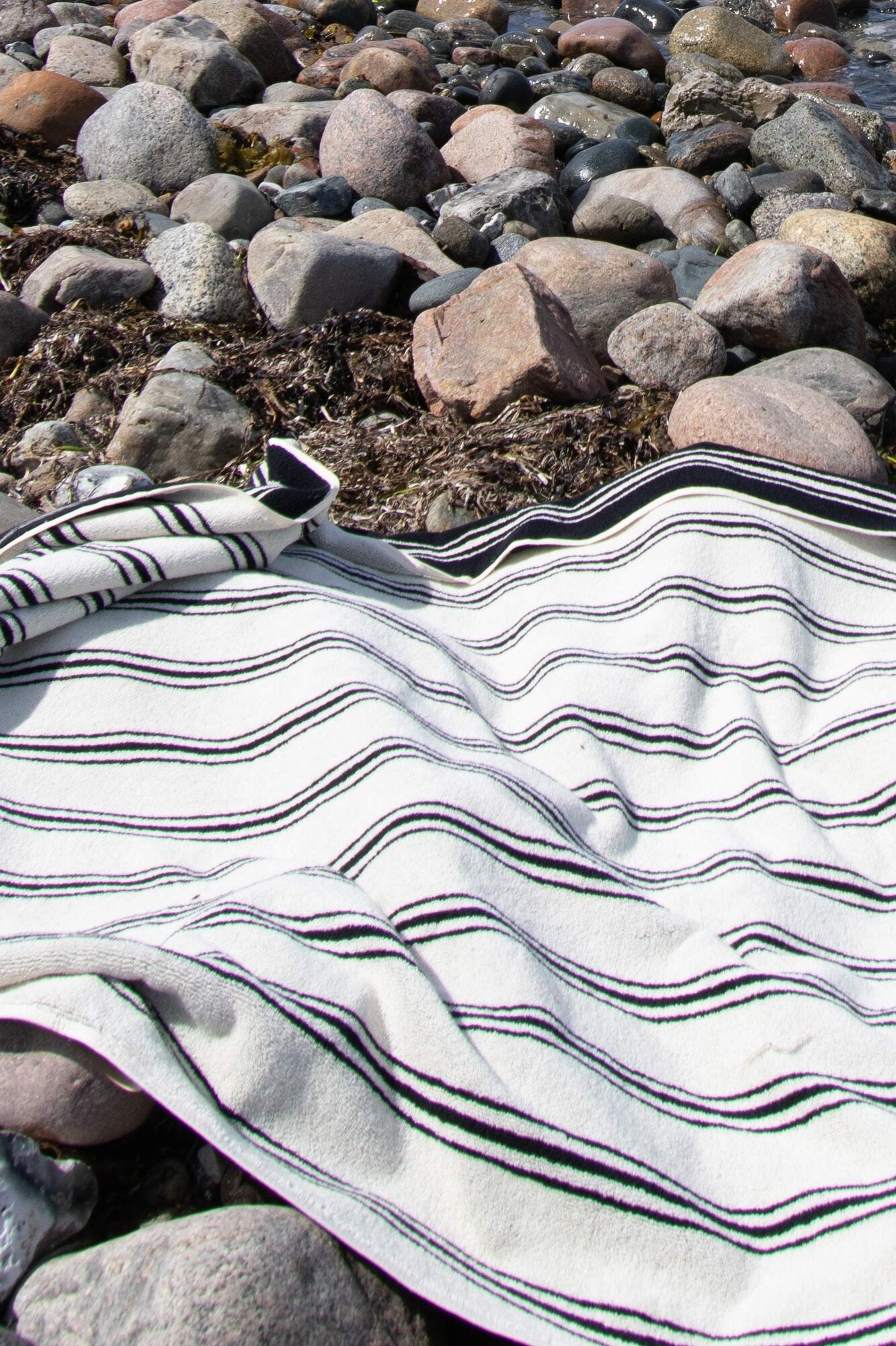 Retro Stripe håndklæde - Black/Cream