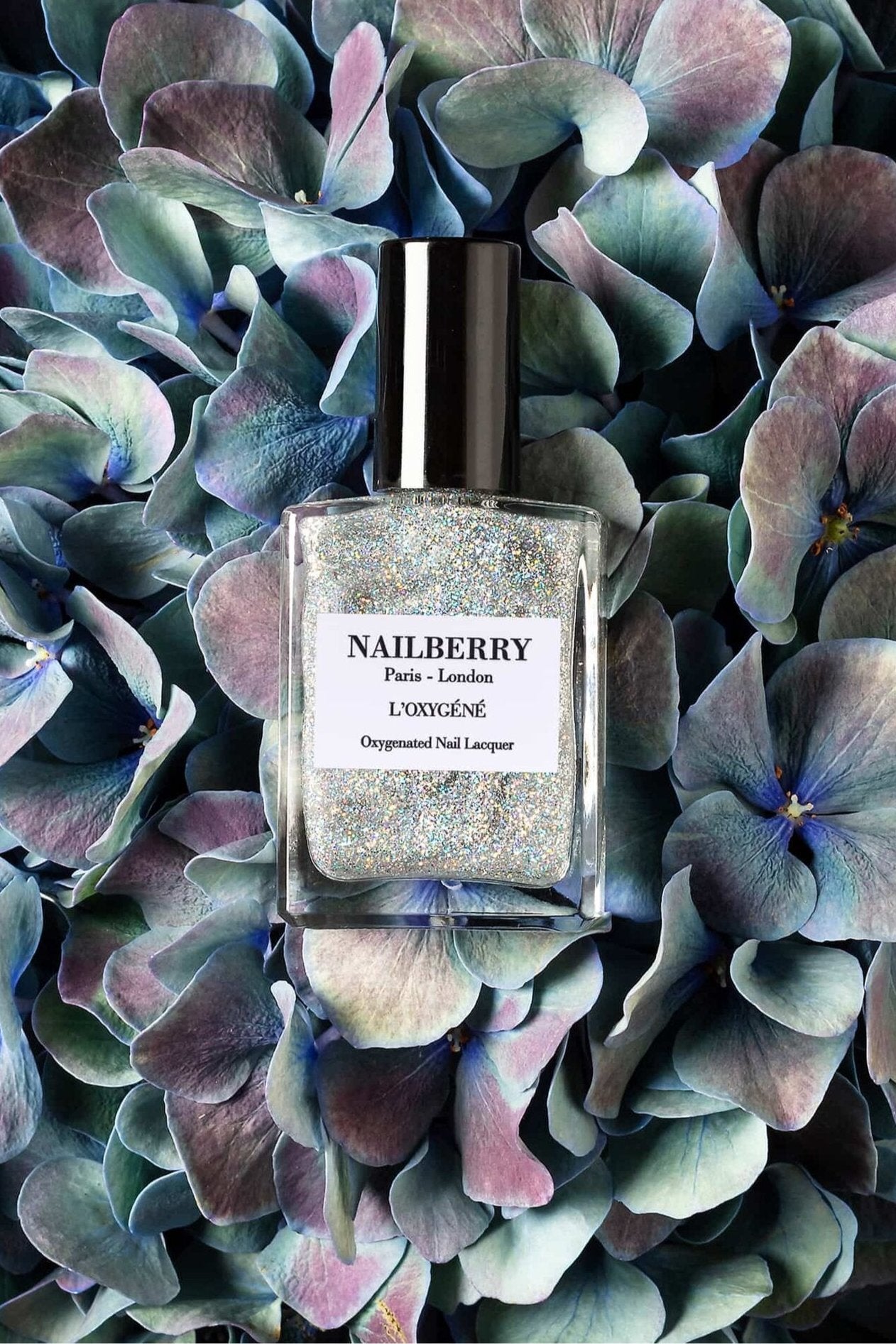 Cosmic Fine Glitter topcoat/Neglelak, Semi-sheer glitter - 15 ml.
