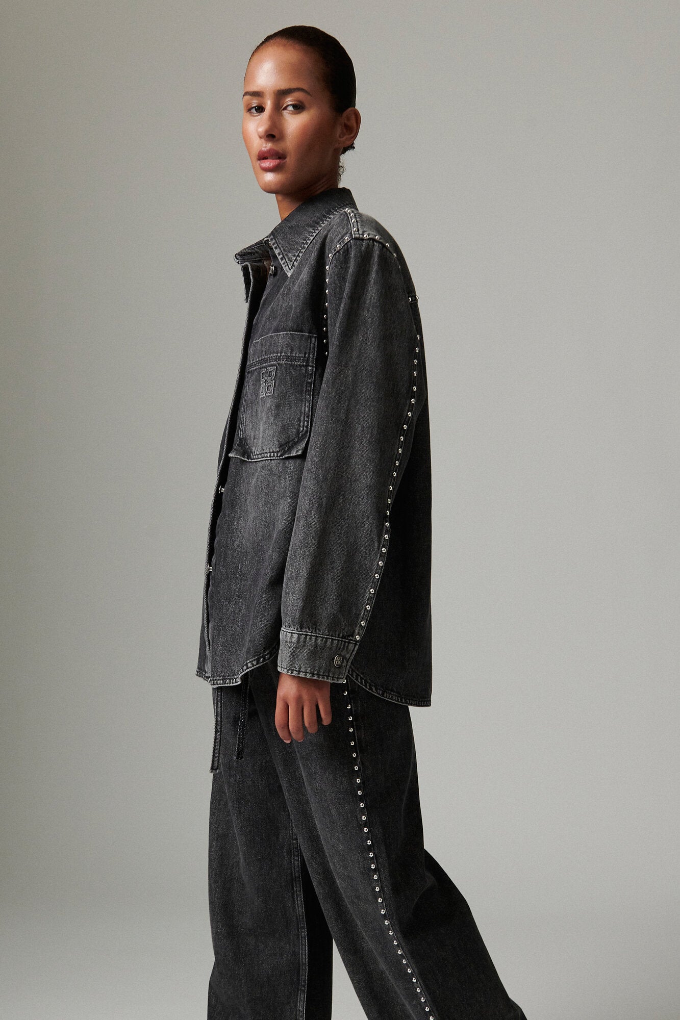 Clothilde Embellished denimskjorte - sort