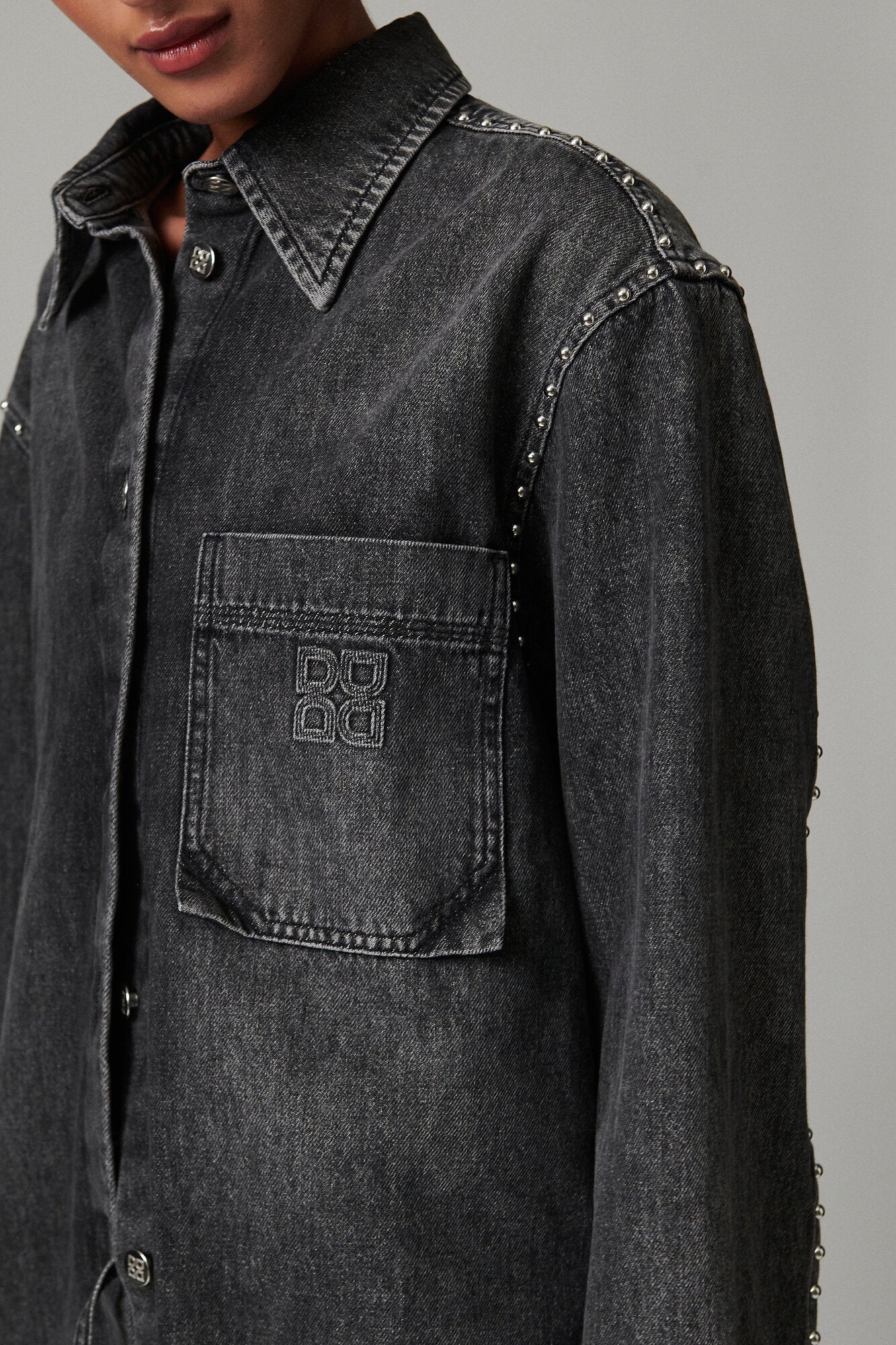 Clothilde Embellished denimskjorte - sort