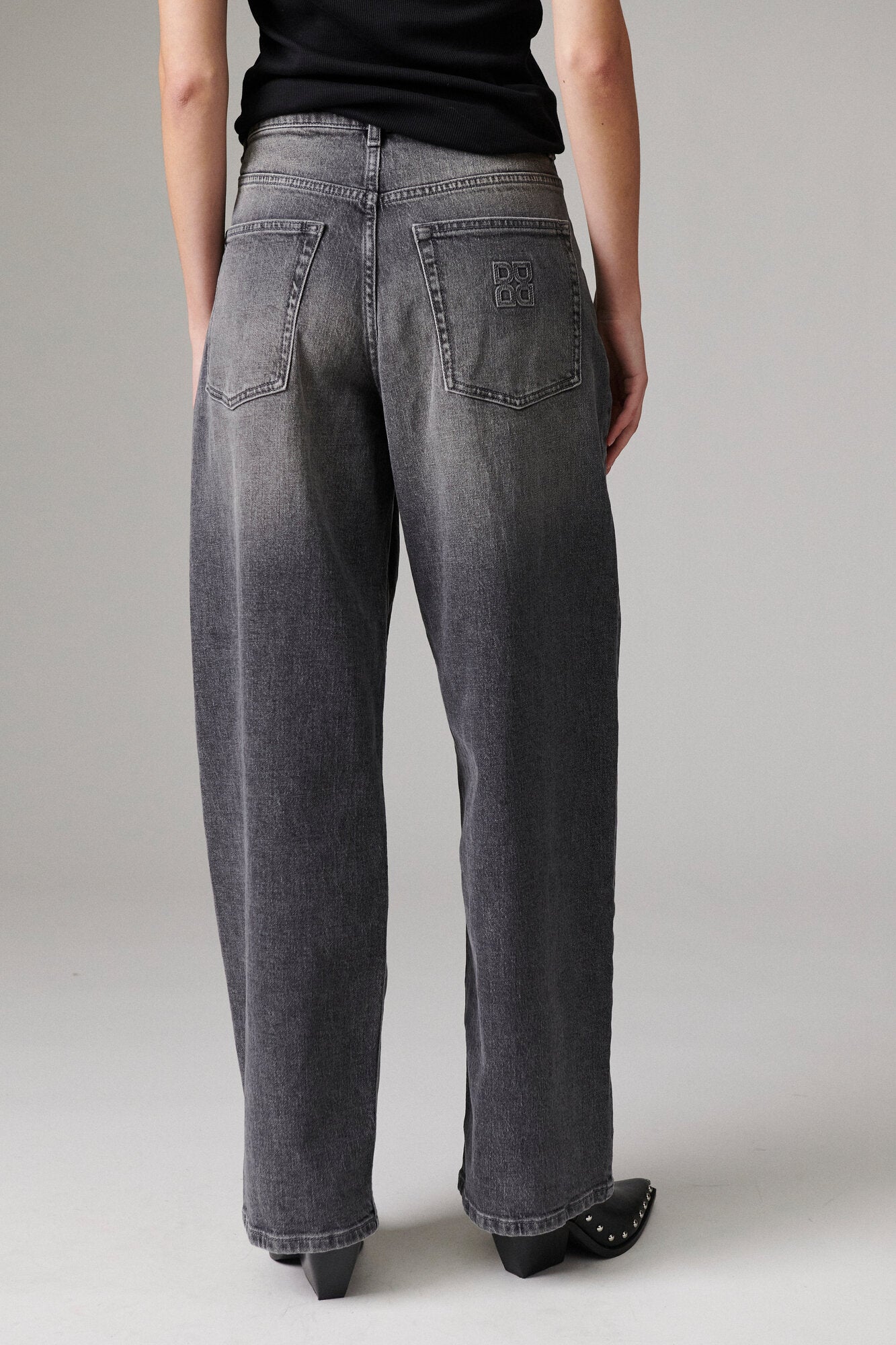 Andi Assymetric jeans - 500182 LIGHT GREY