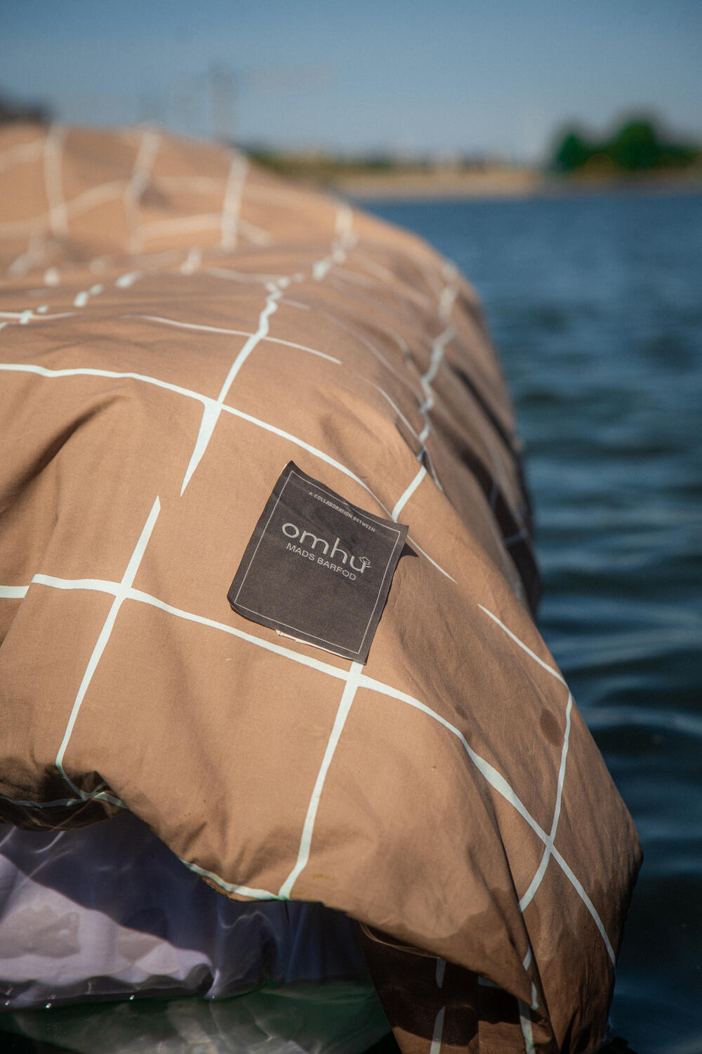 x Mads Barfod Wave Grid sengesæt - brun