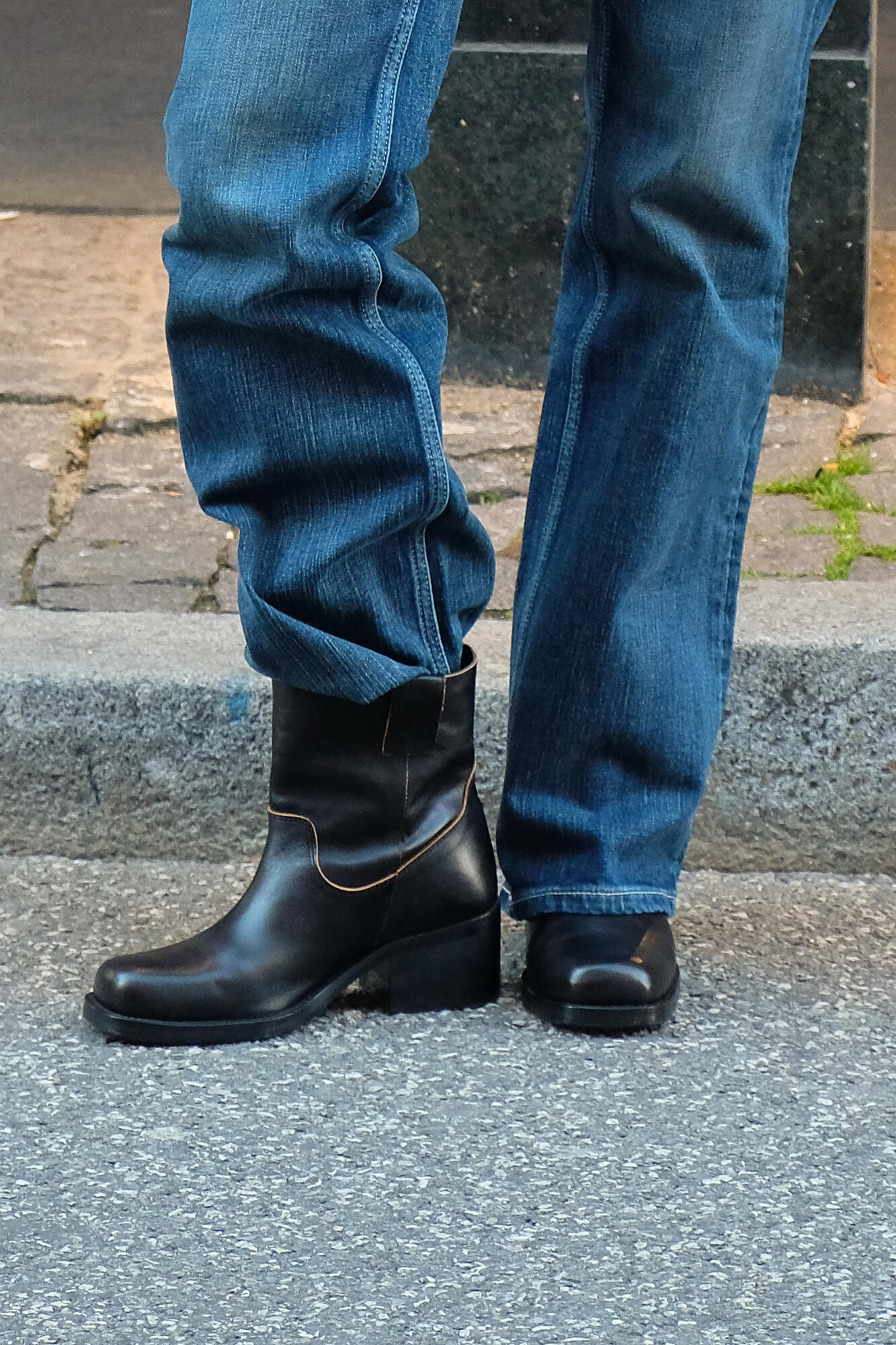 A8914 Ankelstøvle - Black Redwood 700