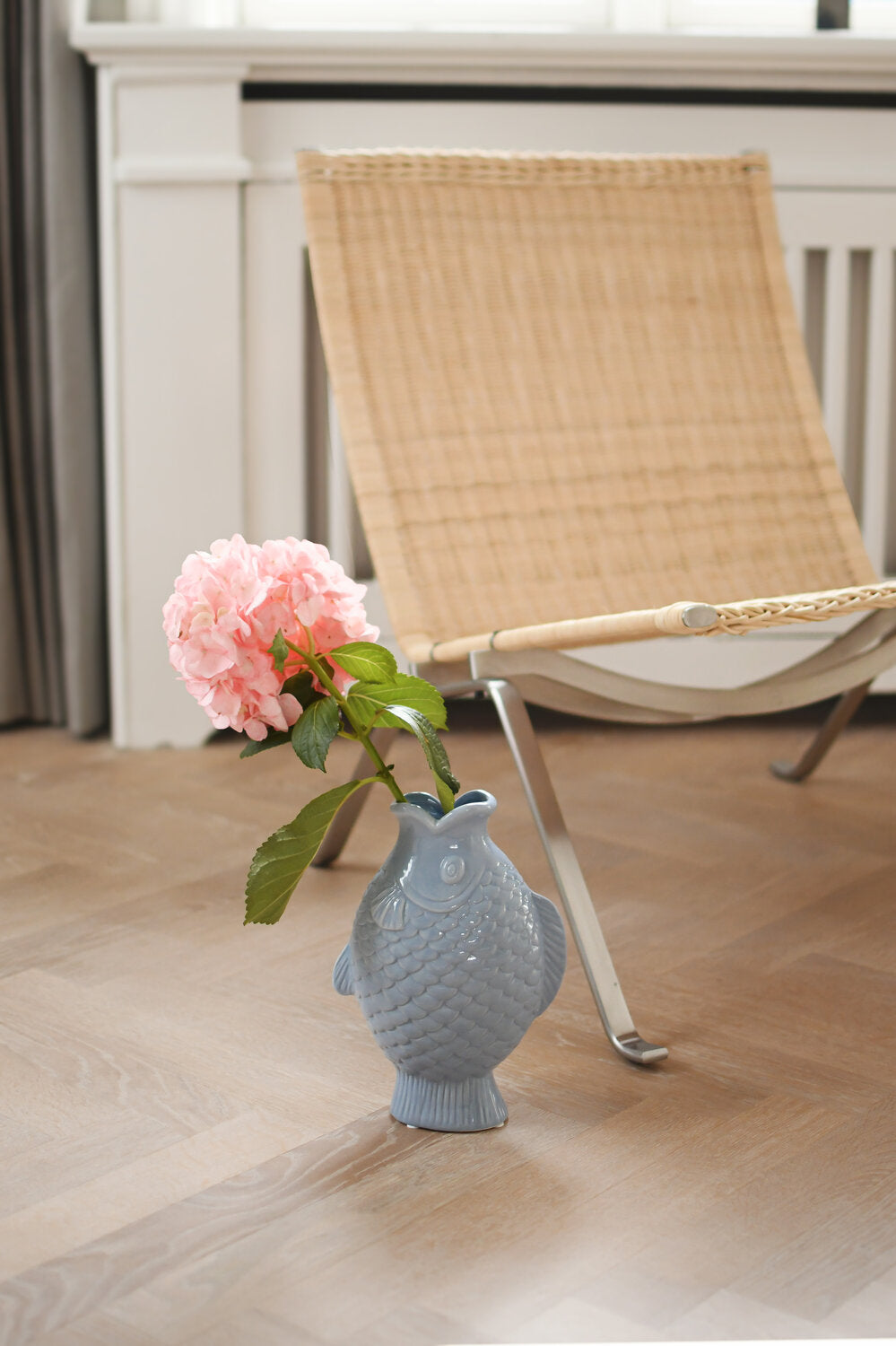 Fiske vase, lyseblå - H24,5 cm
