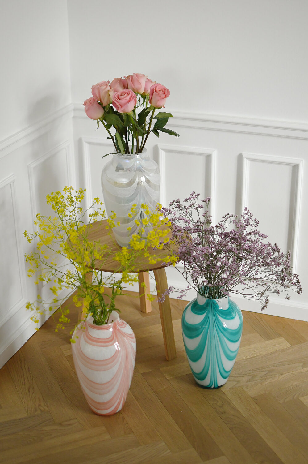 Vase med brede swirl striber, turkis - H35 cm.
