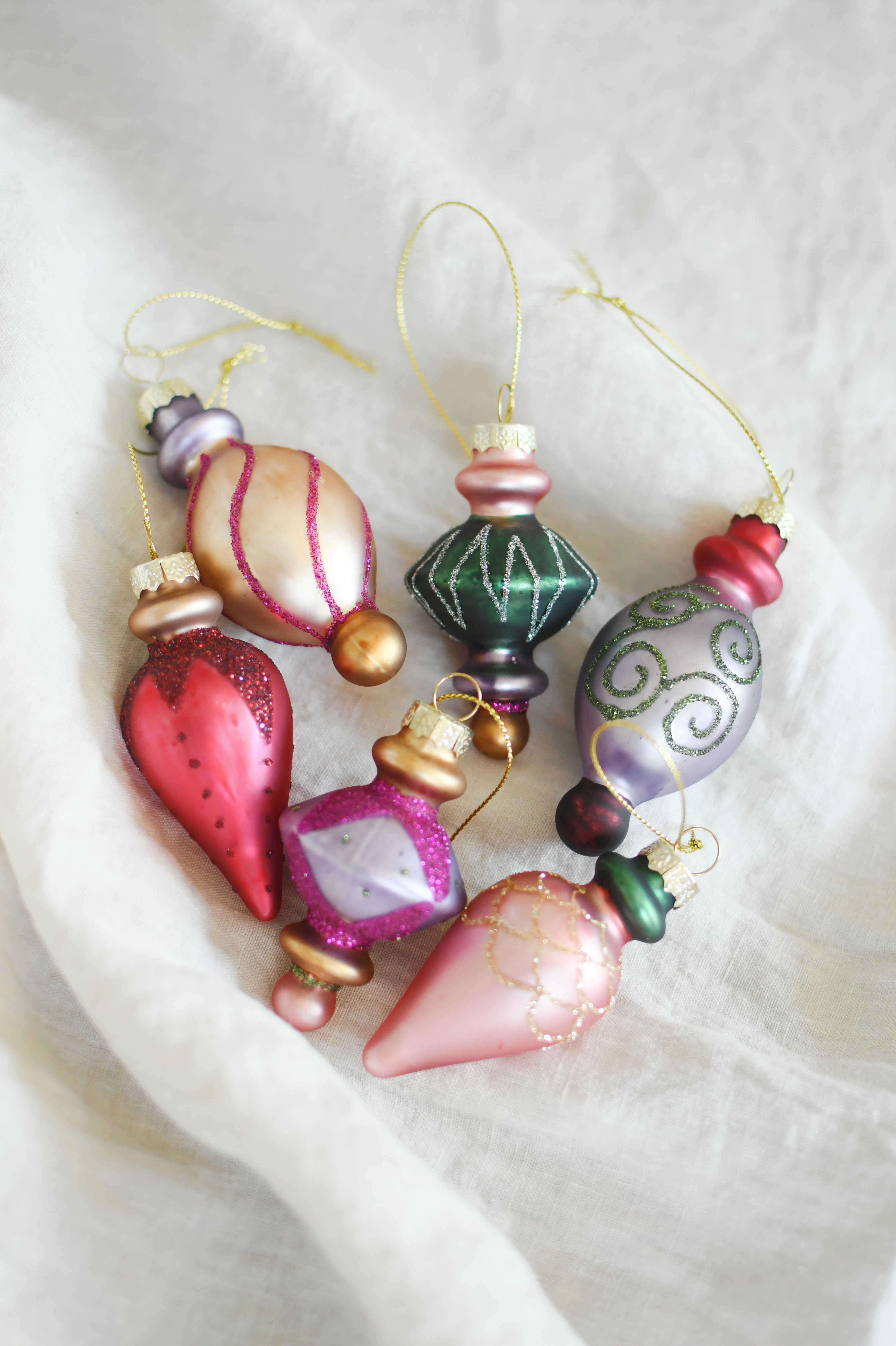 Mundblæste glasjulekugler i gaveæske, 6 stk - multi