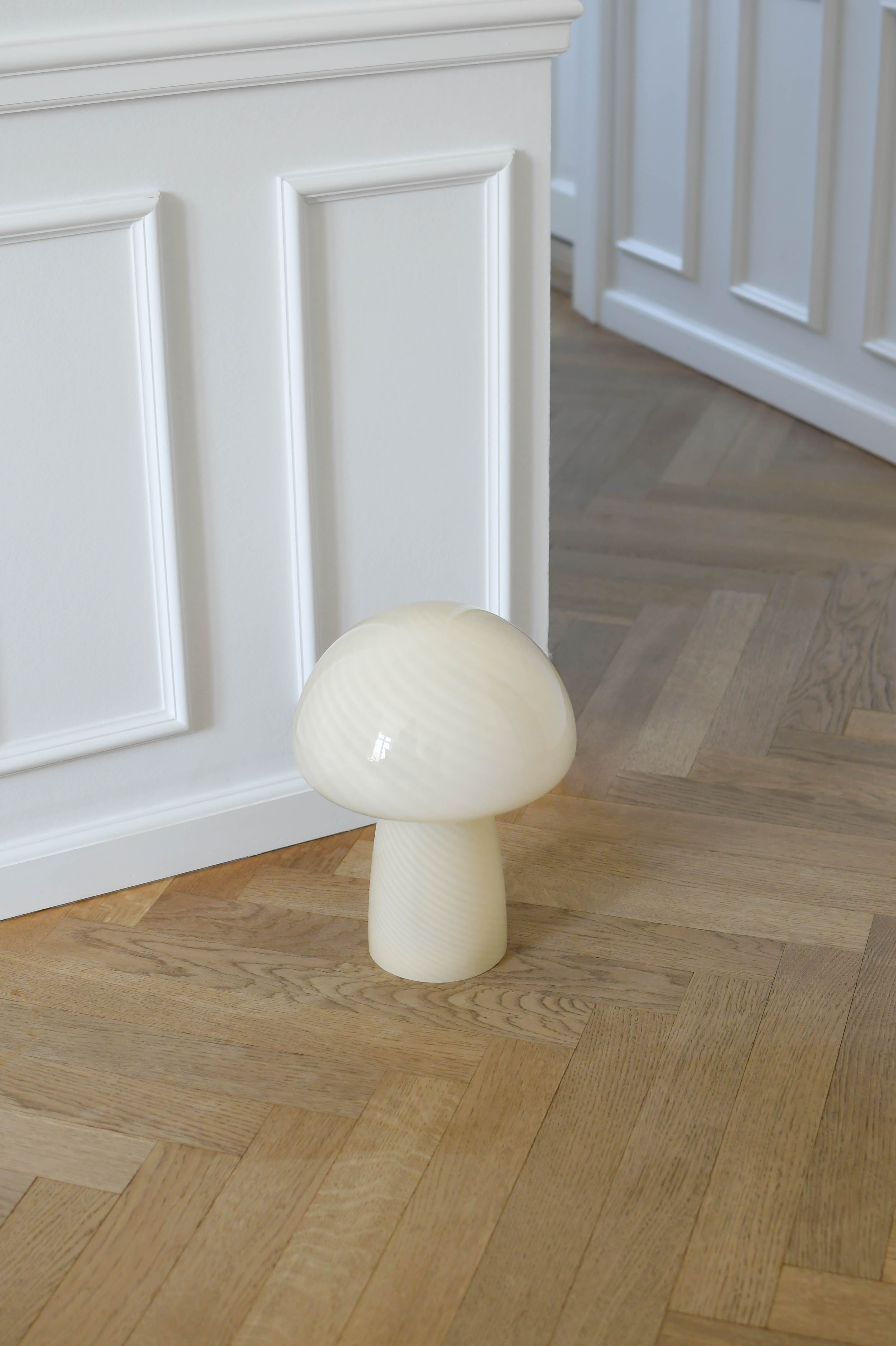 Mushroom bordlampe, gul - H32 cm.