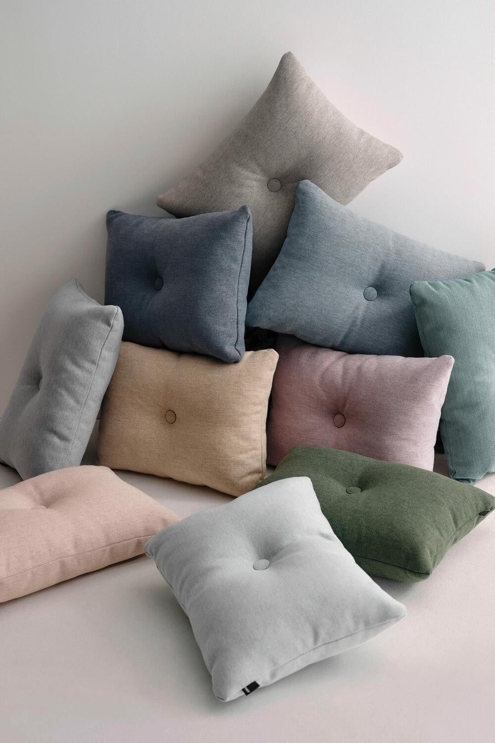 Dot Mode pude, Violet - B60 x H40 cm.