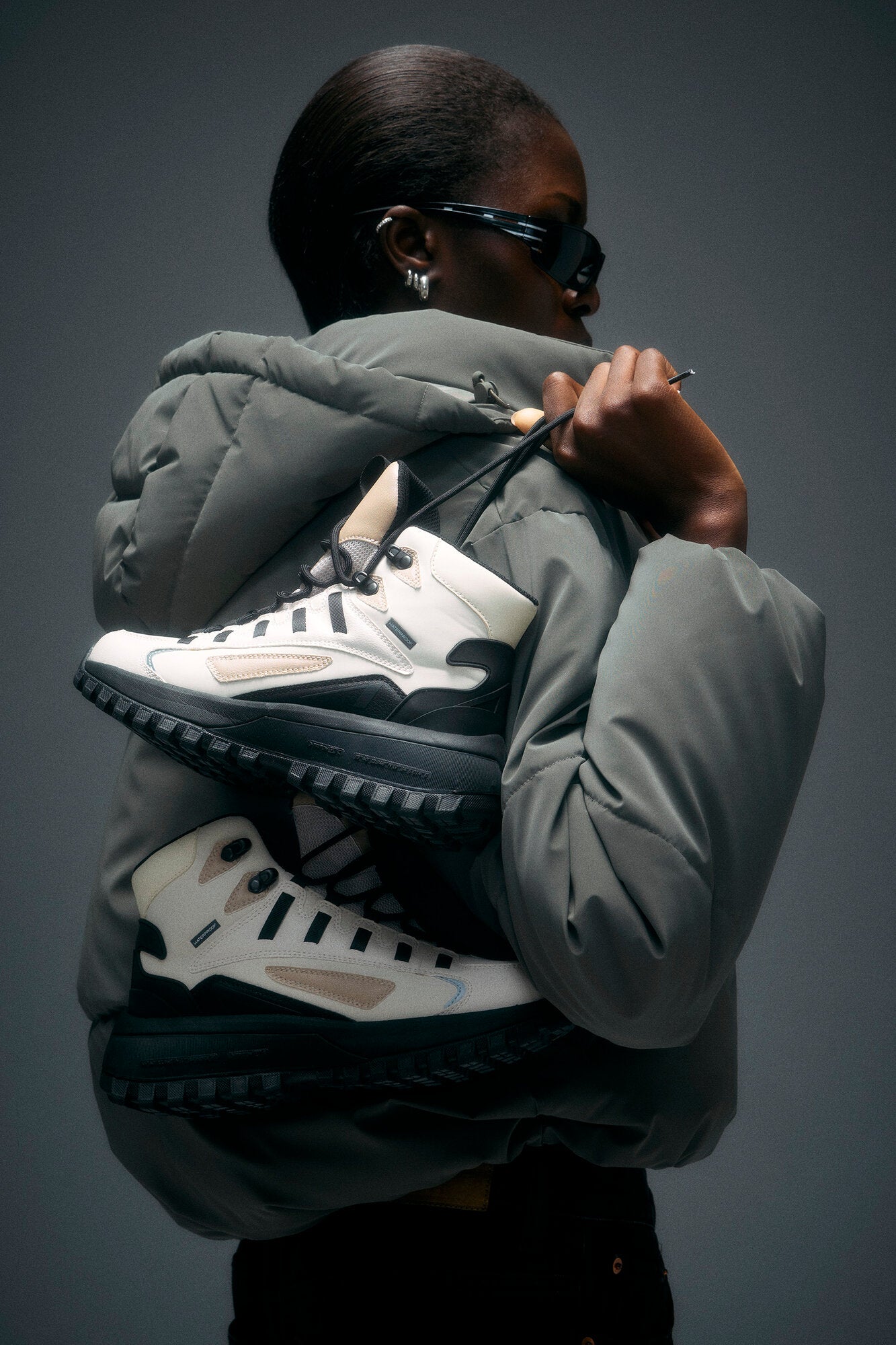 Apaze Hightop sneakers – Antique White Black