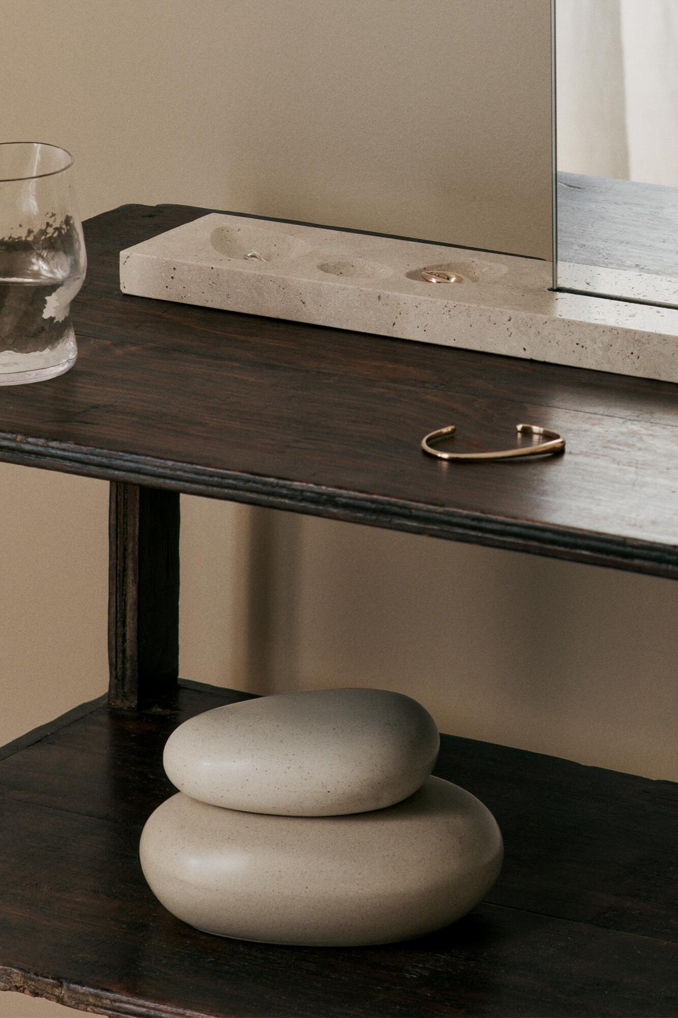 Pebble æske, Medium - Sand/Cream