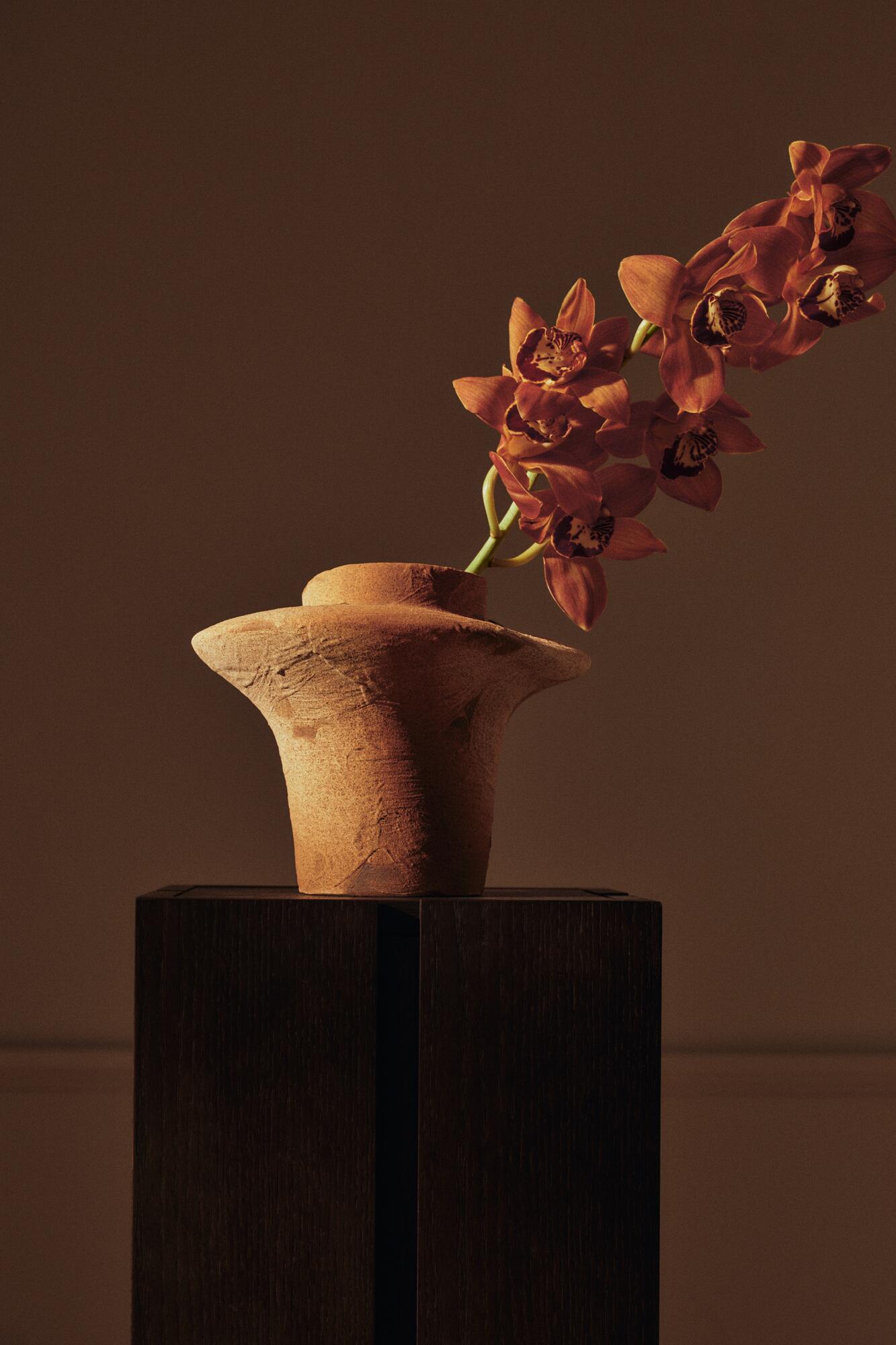 Evio vase, H22 cm - Burnt Umber