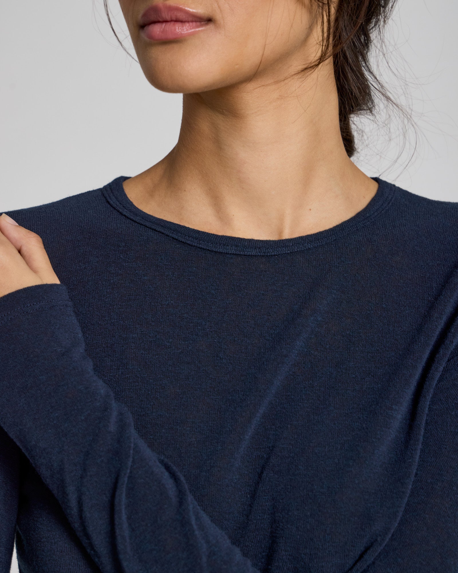 Thyra Wool langærmet t-shirt - Midnight Blue