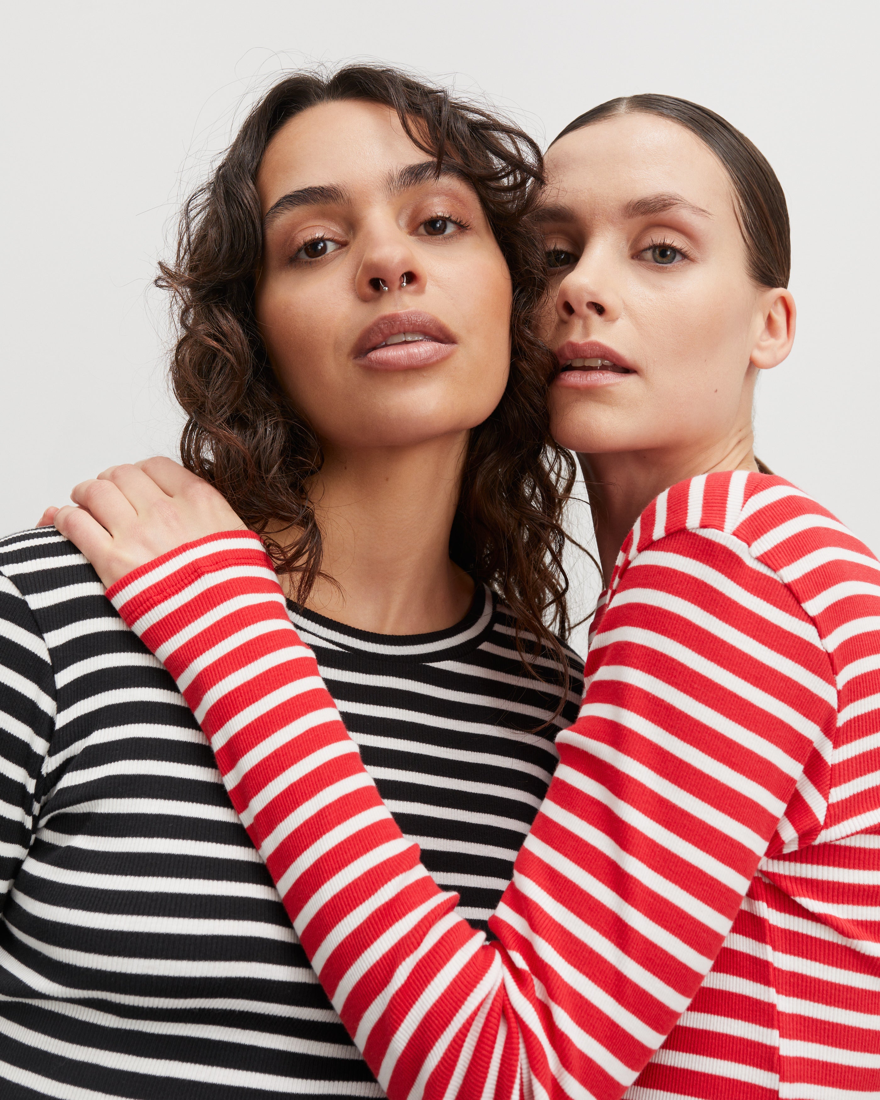 2X2 Cotton Stripe Tuba langærmet t-shirt - Black/White Alyssum