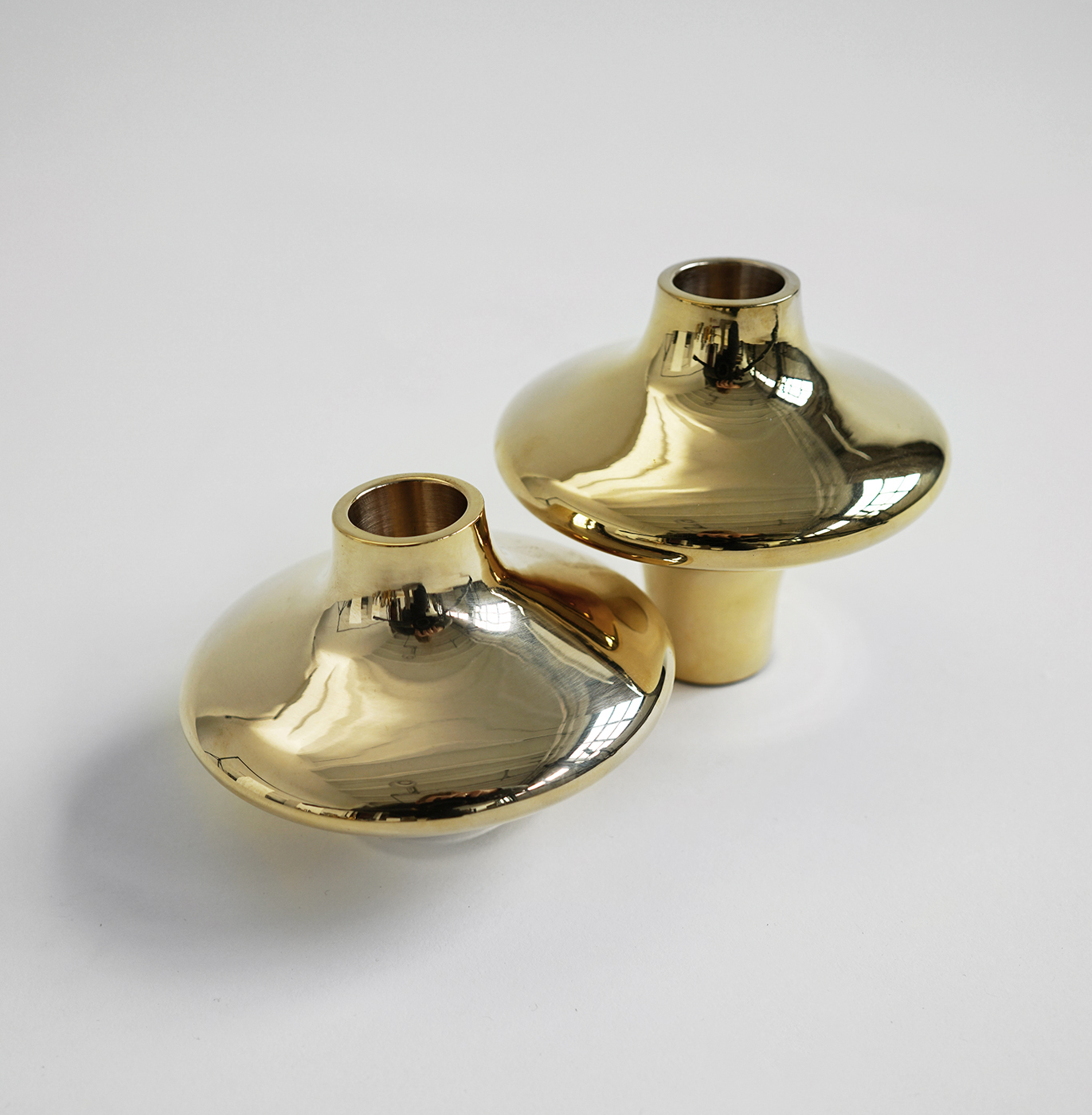 Doublet no. 02 lysestage, stor - Brass