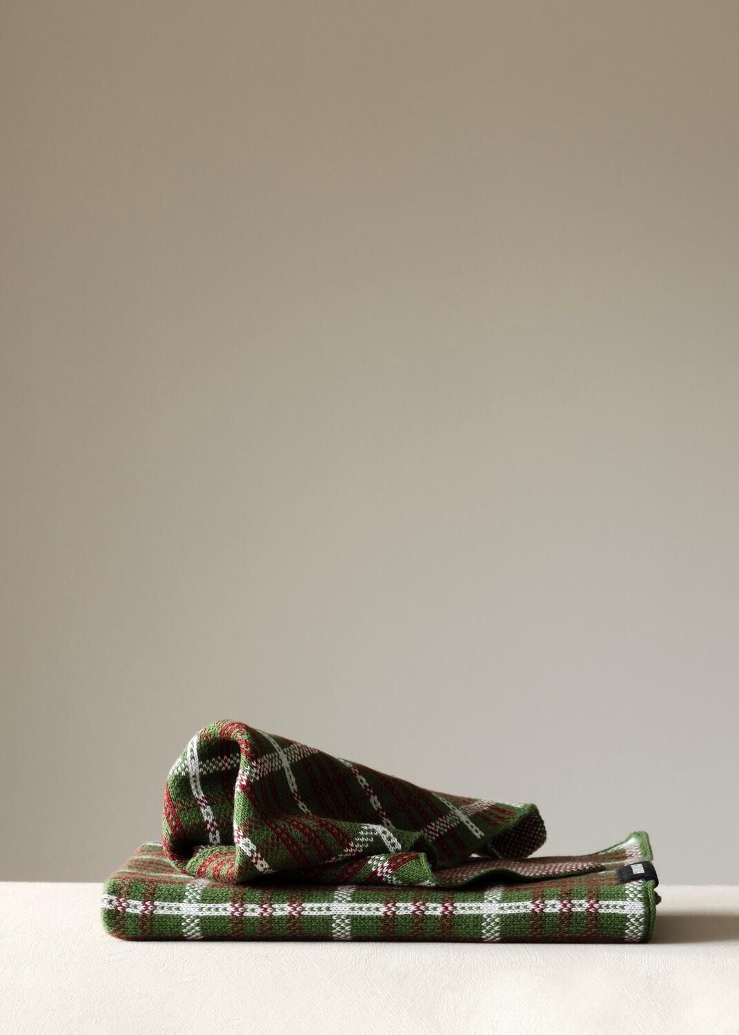 Strikket køkkenhåndklæde - Festive Forest