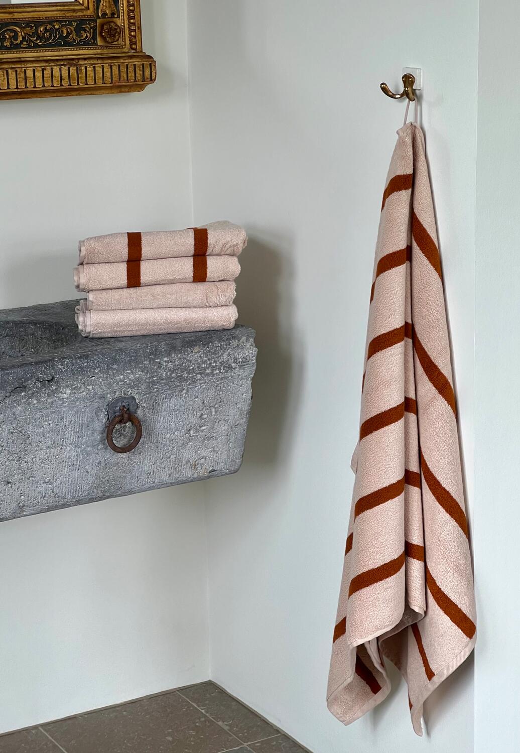 Stripe håndklæde - Karamel/Terracotta