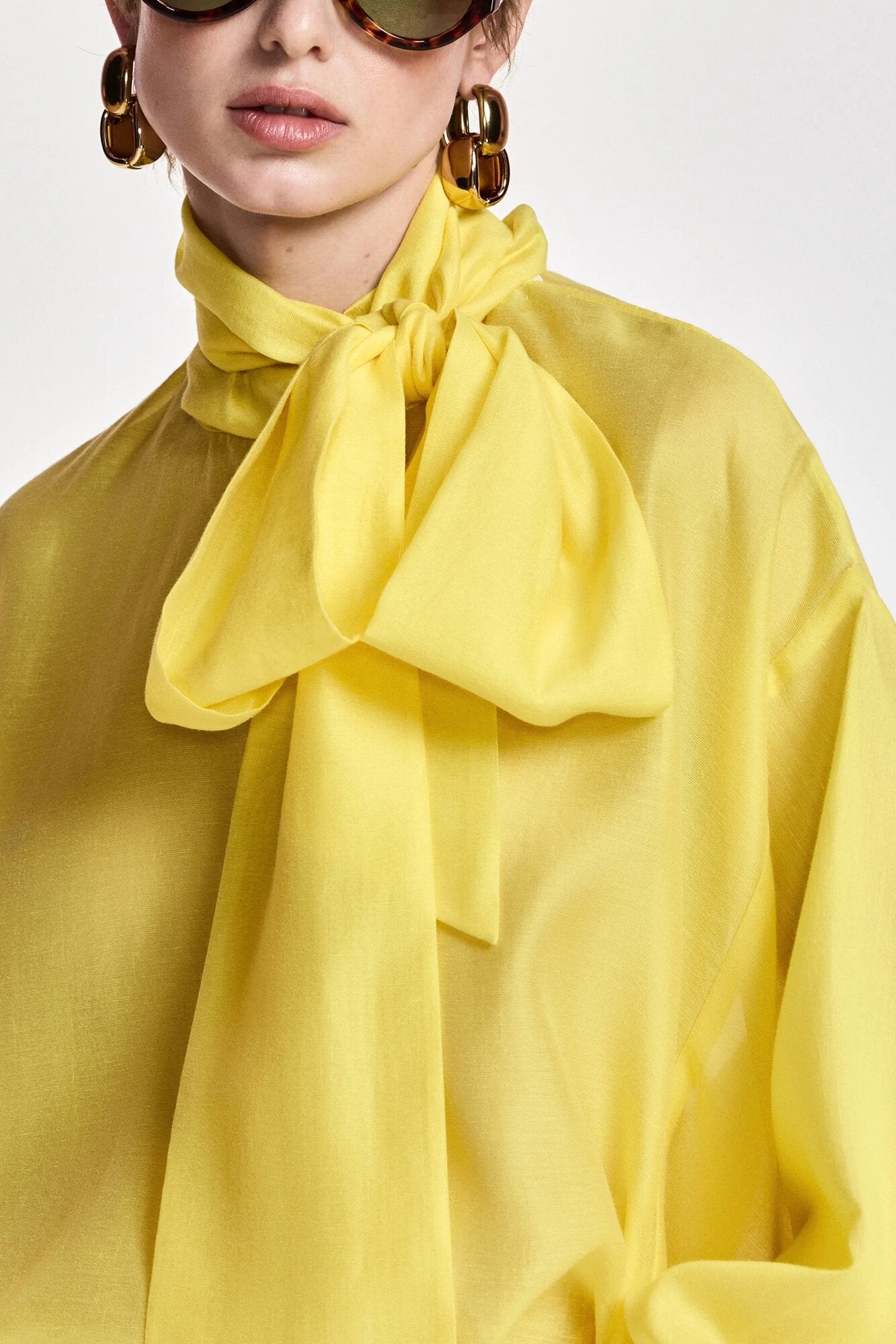 Karismatic Pussy Bow Tie bluse – Yellow Fever