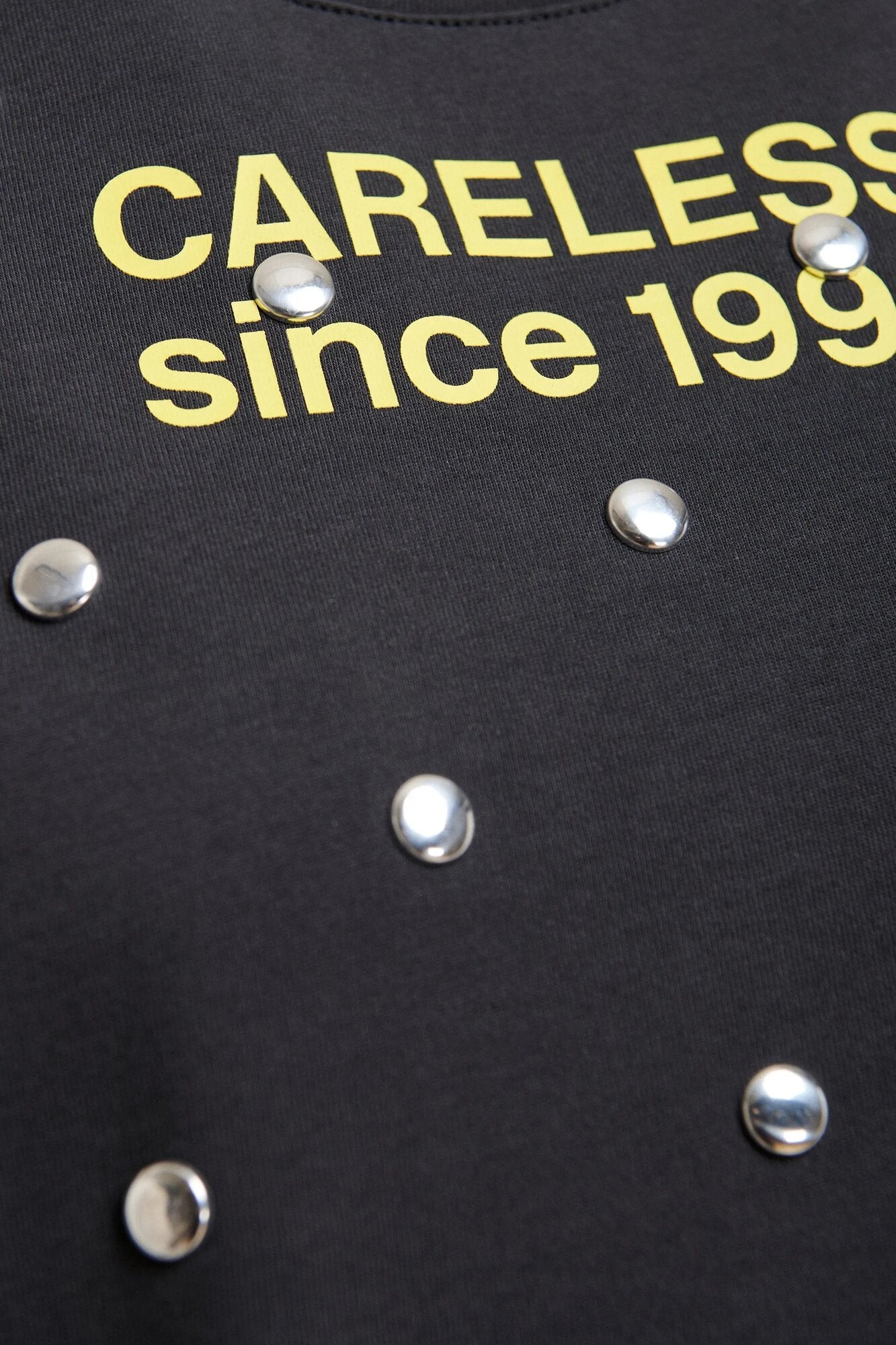Kourse With Studs t-shirt – Charcoal Chic