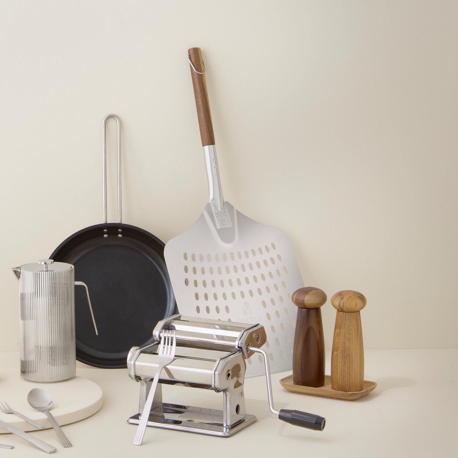 Pizzaspade, aluminium/acacietræ - 65x30,5 cm.