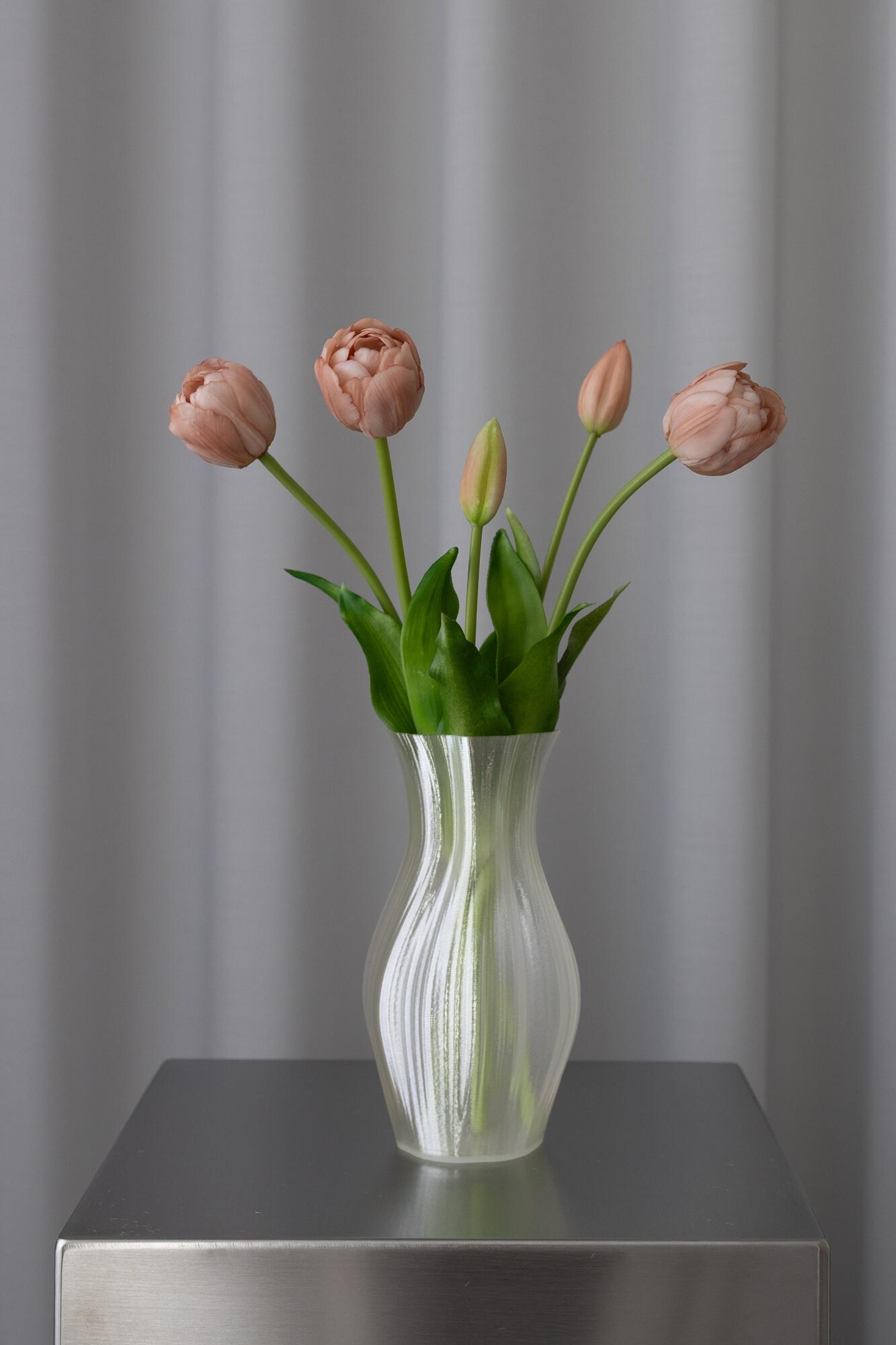 Layered kunstige tulipaner – beige