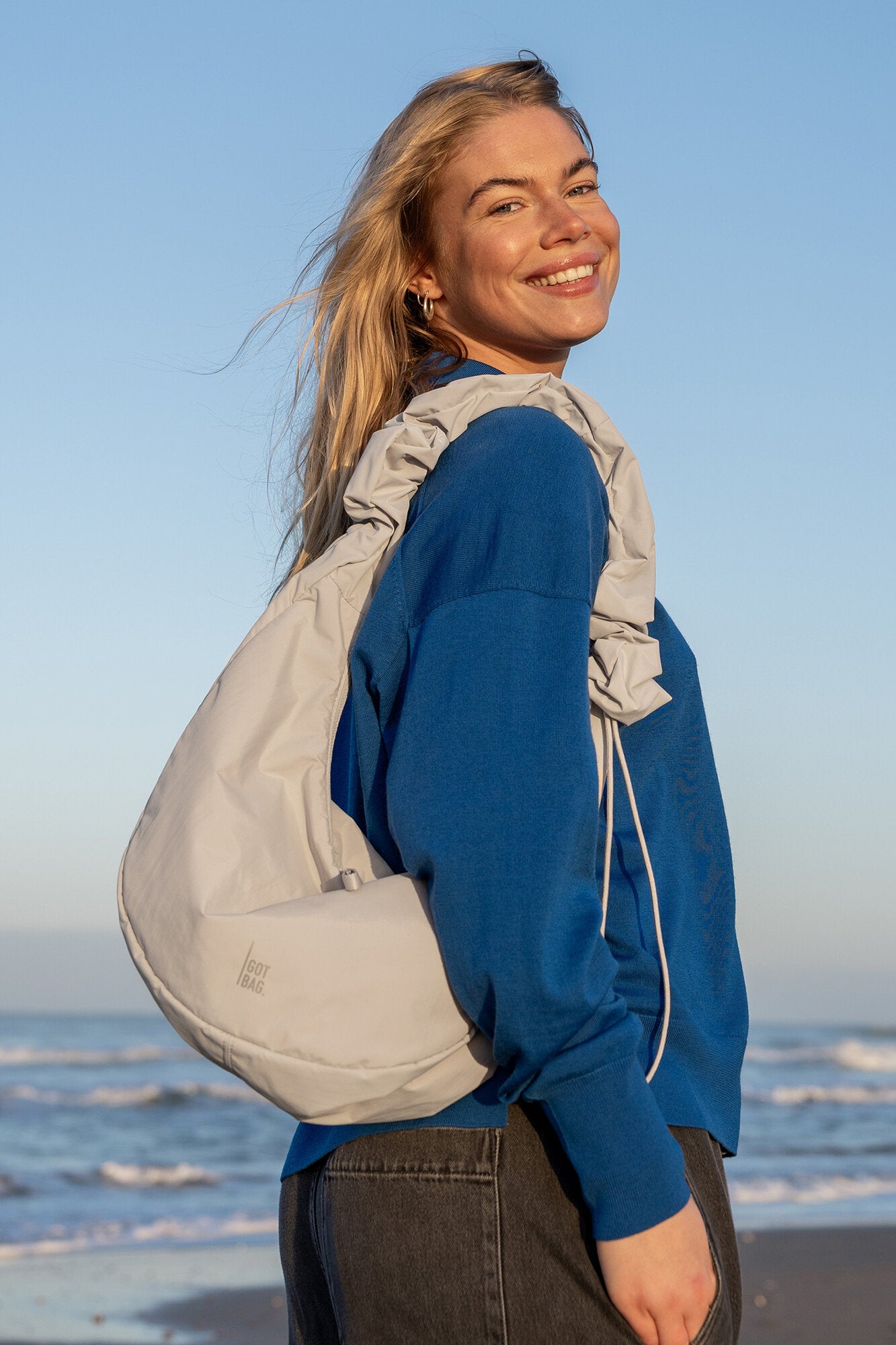 Moon Bag Ruffle - Soft shell