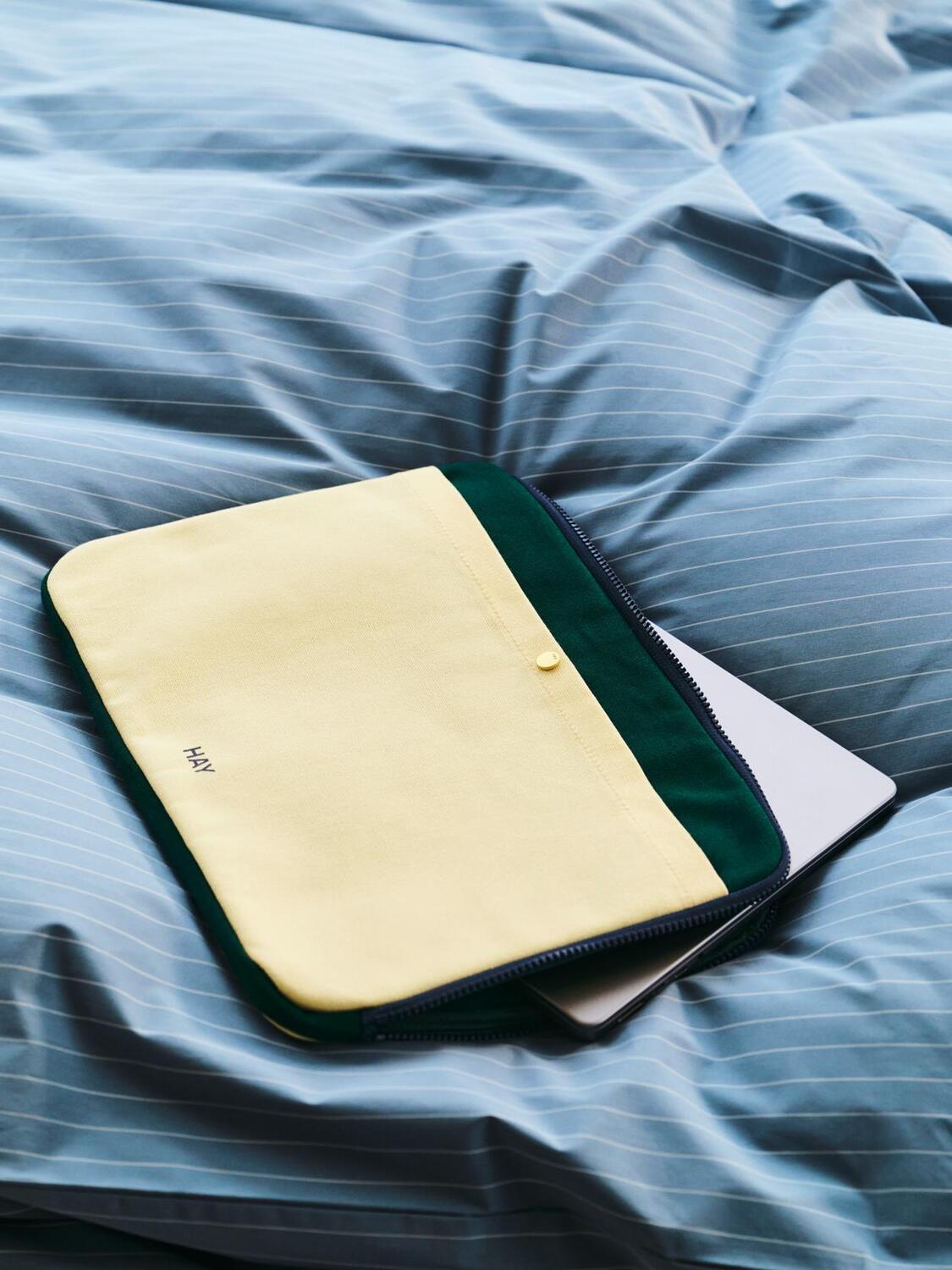 Multi computer sleeve, 13