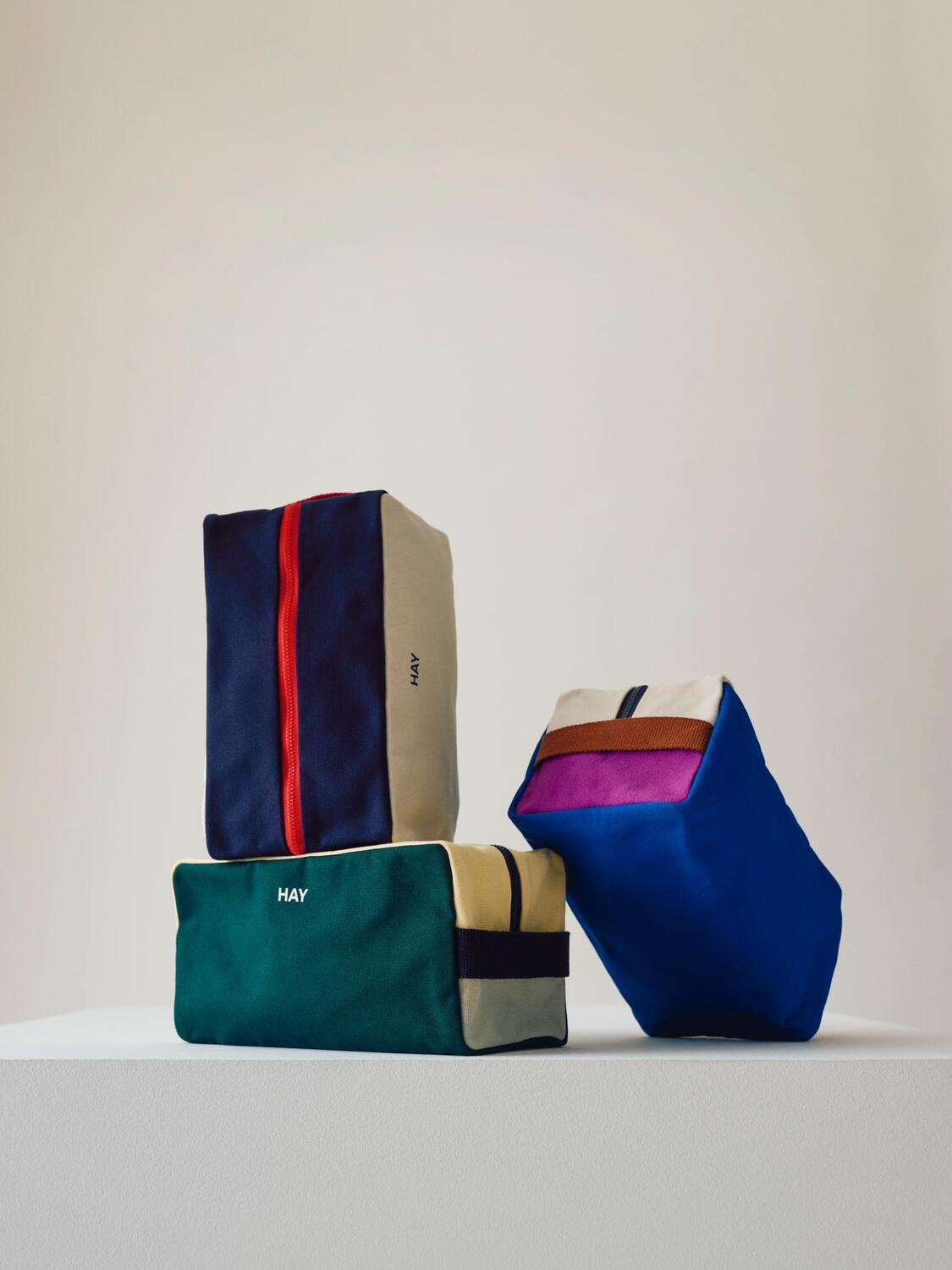 Multi toilettaske, mellem - Electric Blue