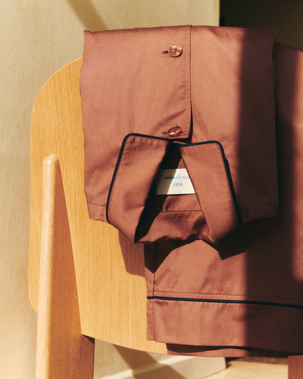 Outline natskjorte -  Milk chocolate