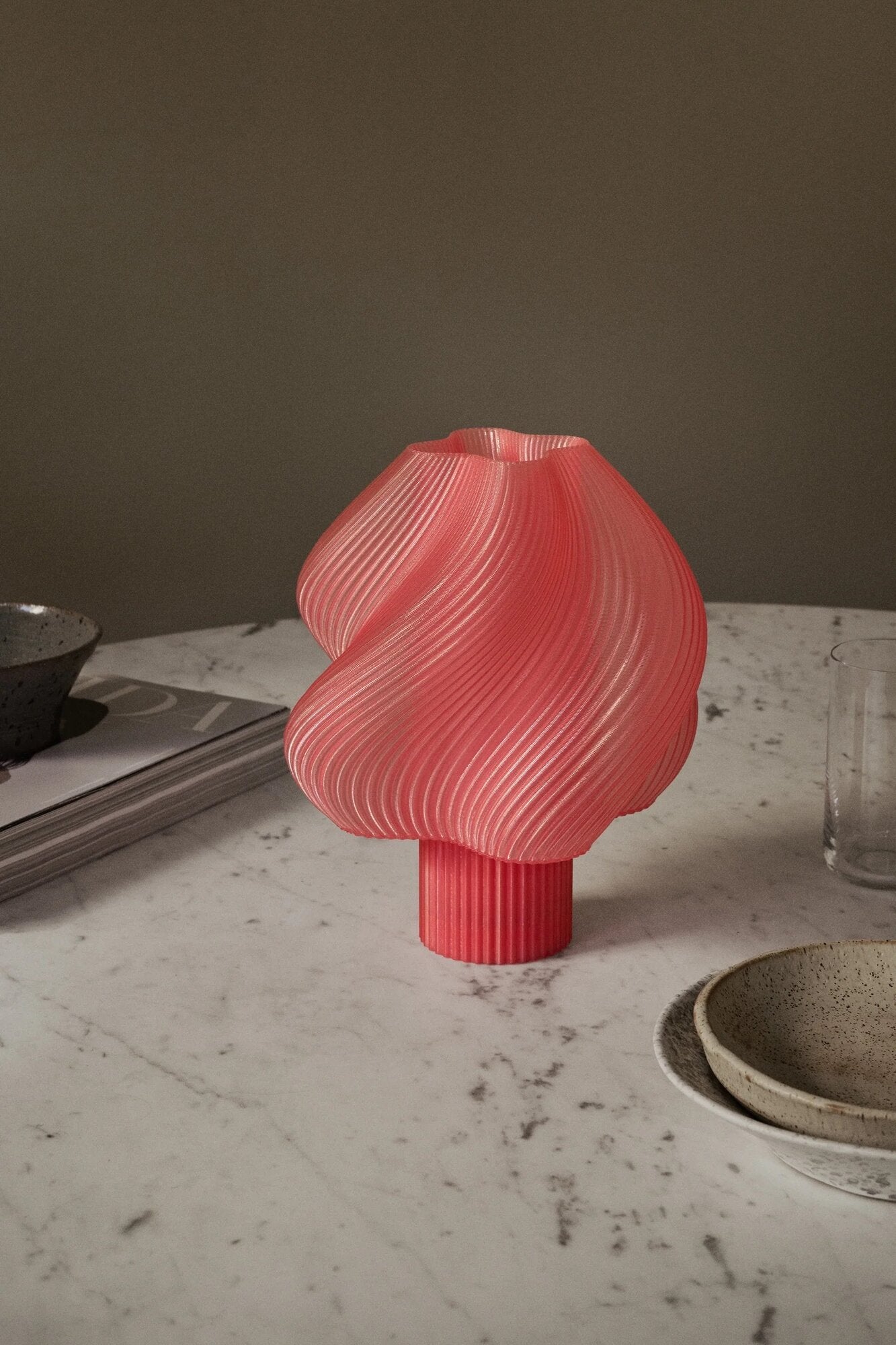 Soft Serve trådløs lampe, H23 cm - Peach