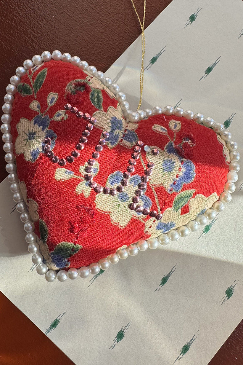 Pearl of Hearts juleophæng - Red Floral