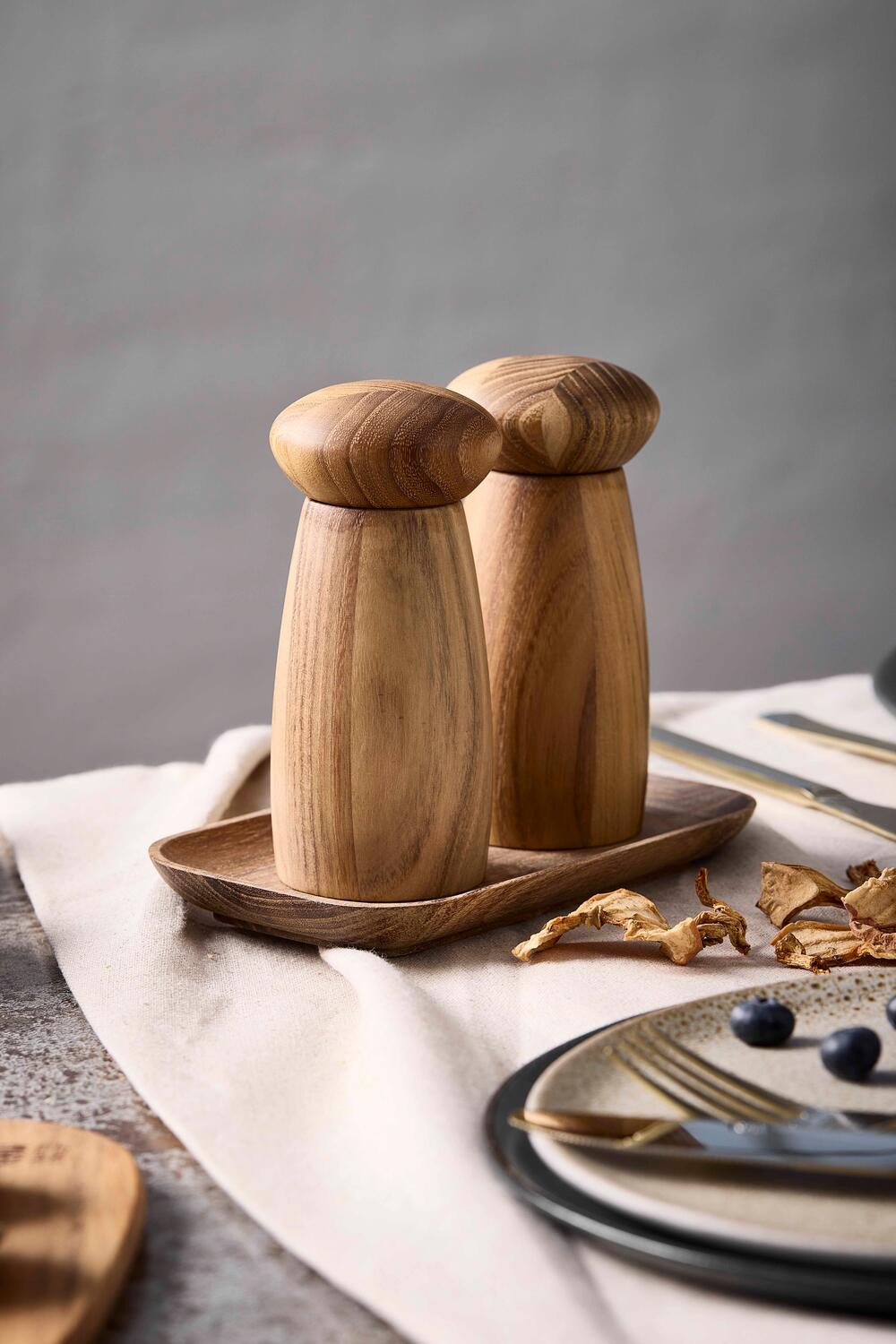 Keramisk salt- og peberkværn med bakke - Teak