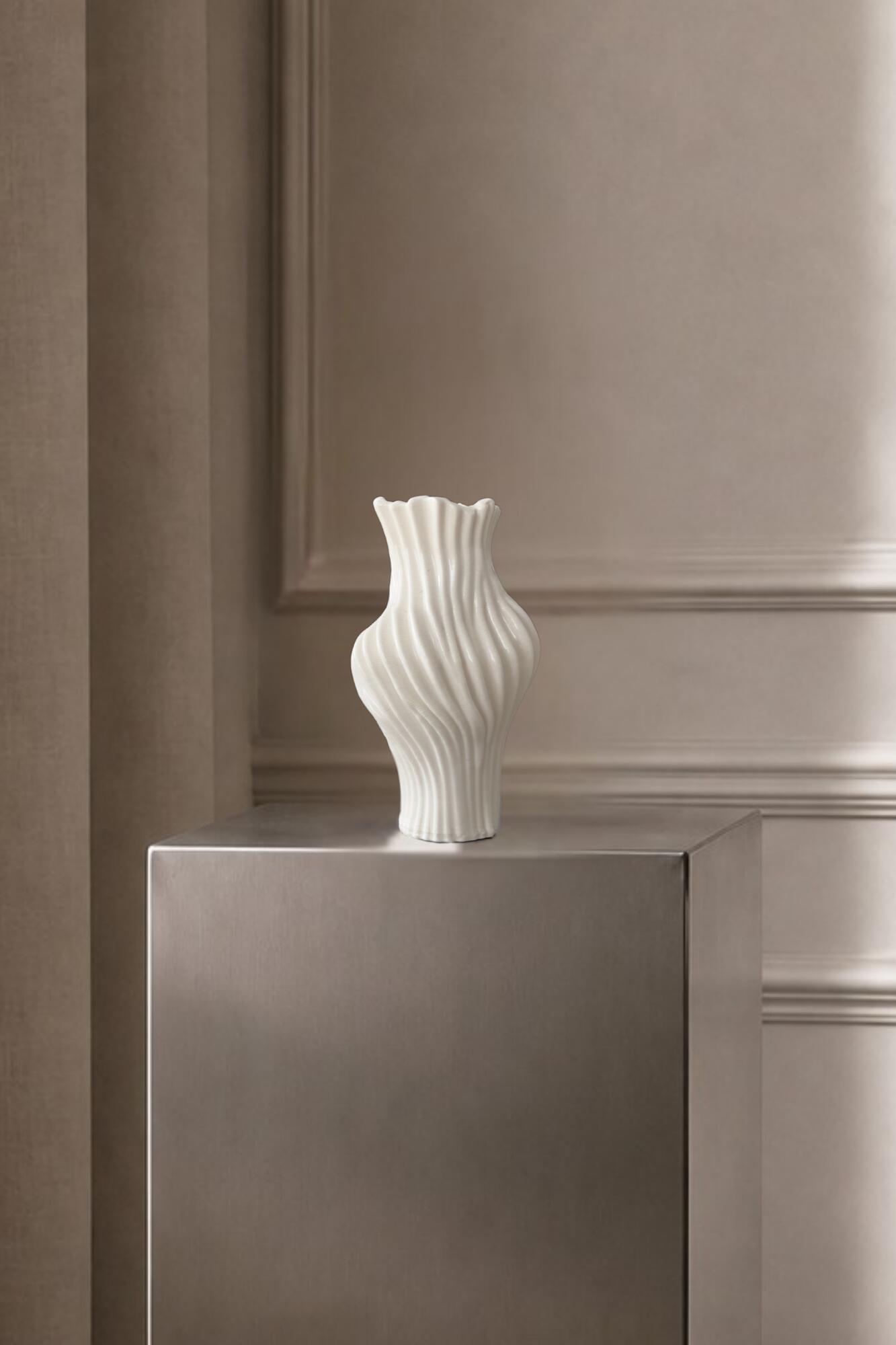 Sculpa vase, H19 cm – Cloud
