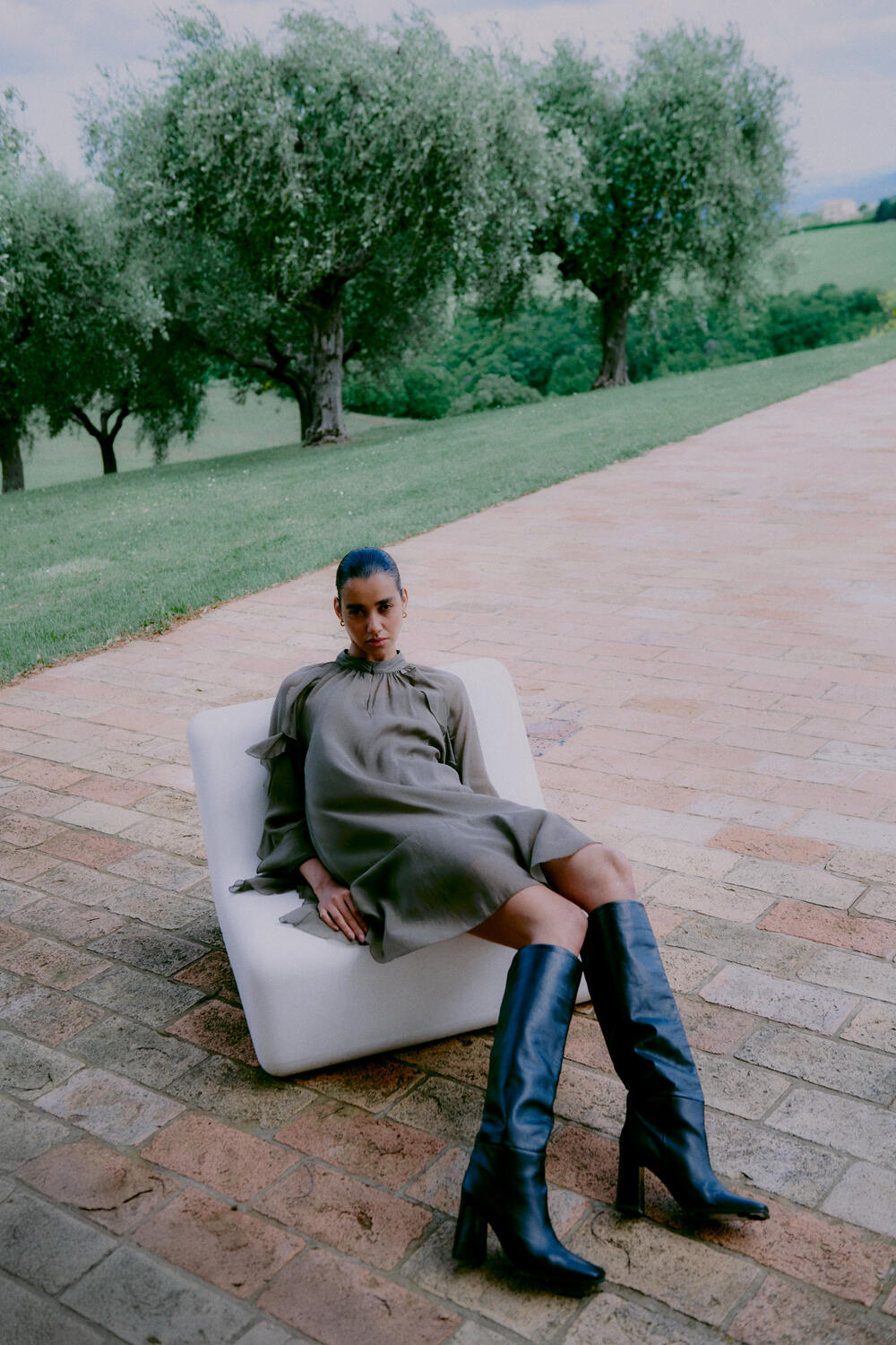 Naje Frill kjole - Tarmac