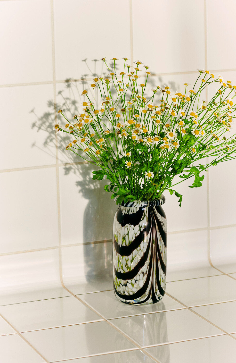 Splash Roll Neck vase, Coffee/White - X-Small