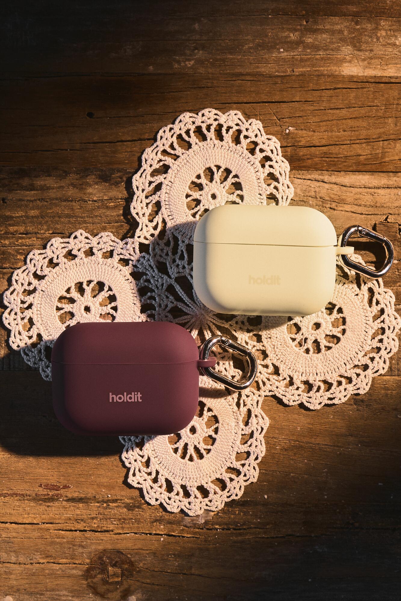 Silicone Solid AirPods cover - Butter Yellow