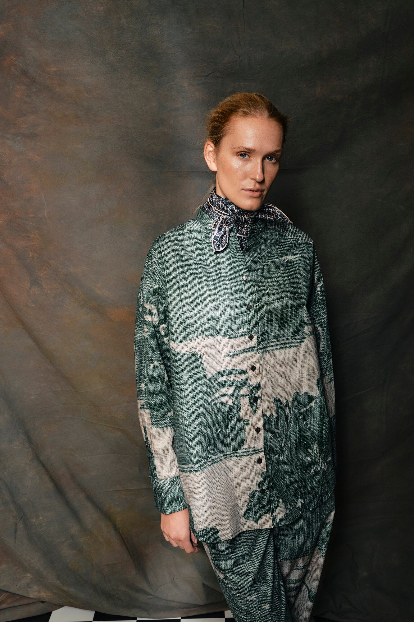 Small Classical Dina silketørklæde - blå