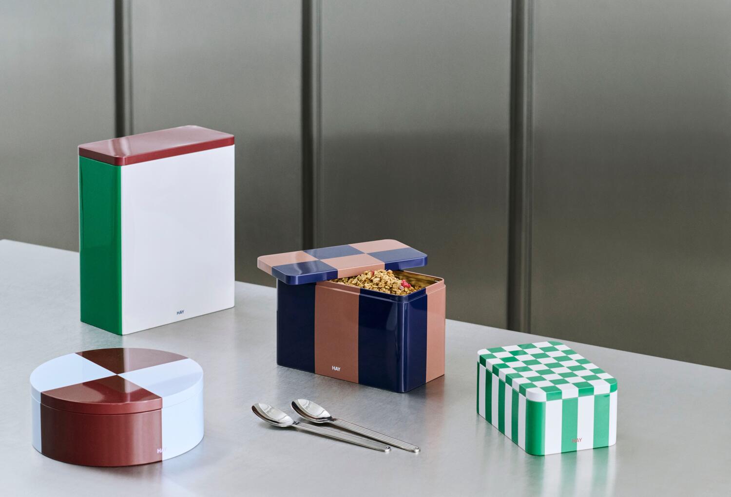 Tin beholder, L17 cm - Green and Off-white