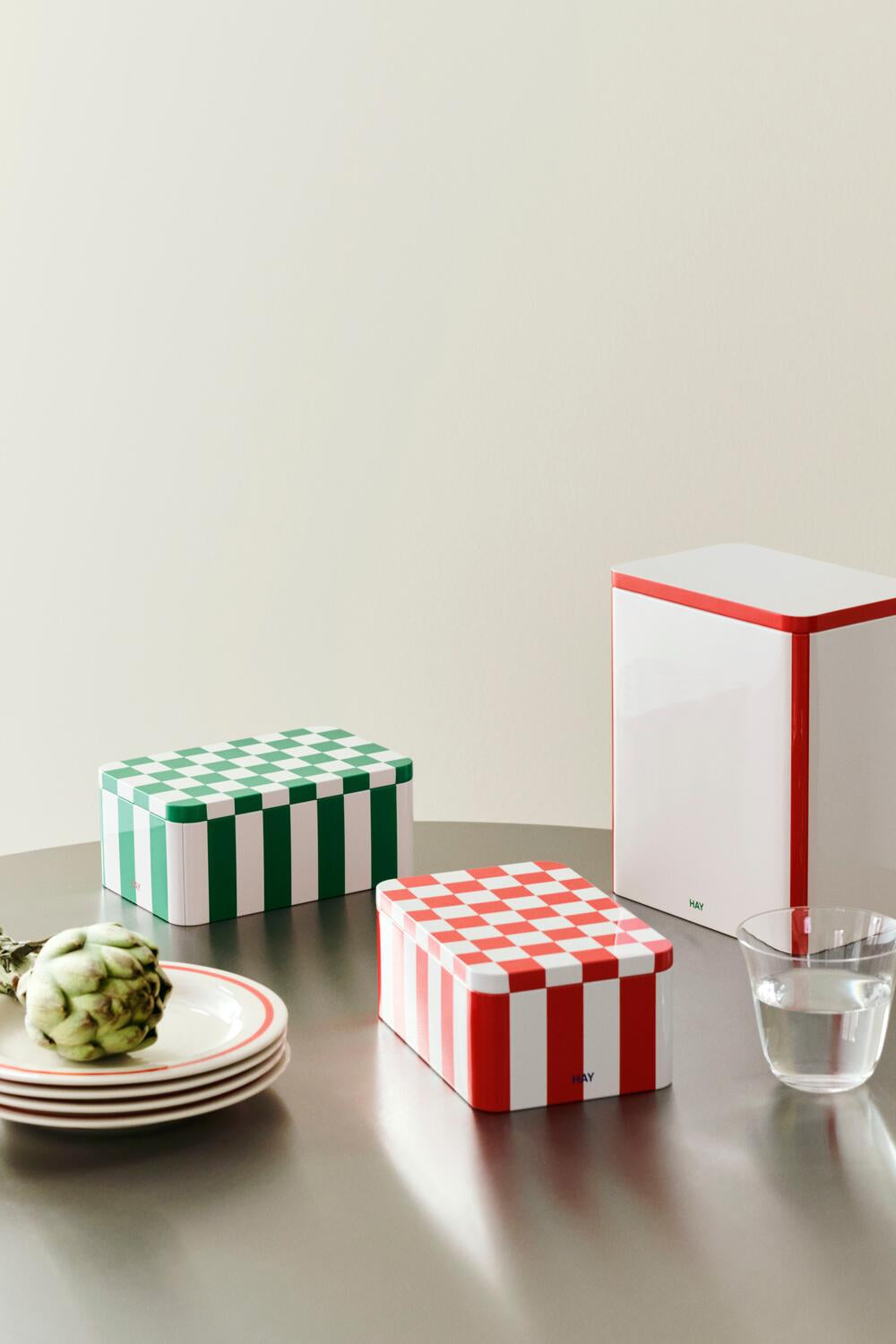 Tin beholder, L17 cm - Green and Off-white