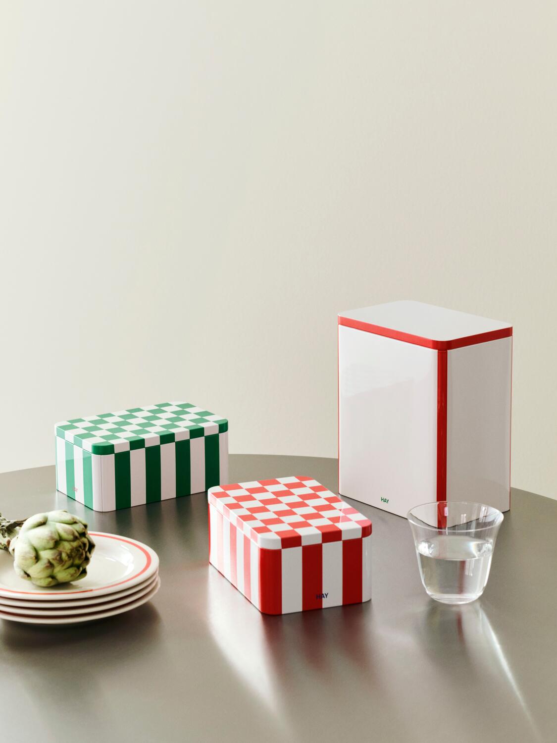 Tin beholder, L17 cm - Red and Off-white